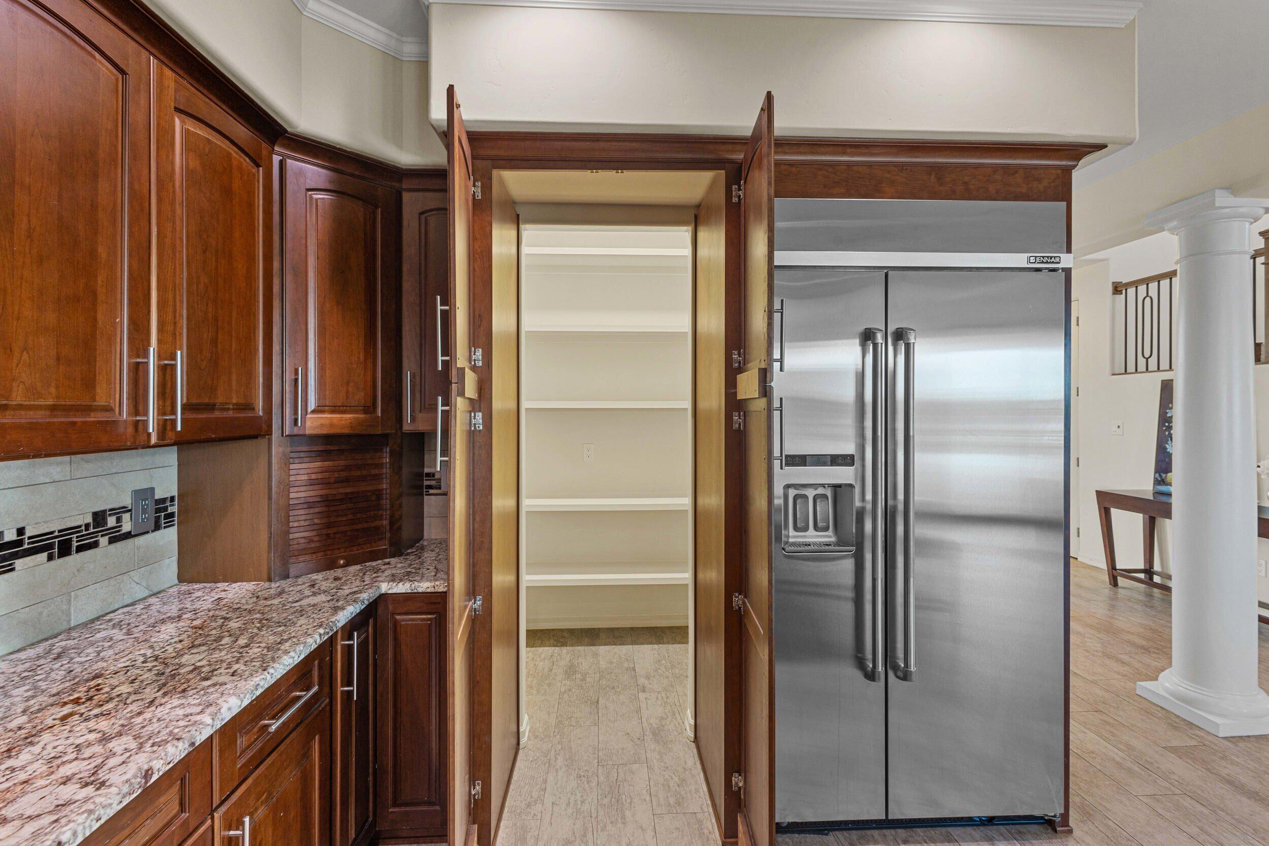 9519 Oakland Avenue NE