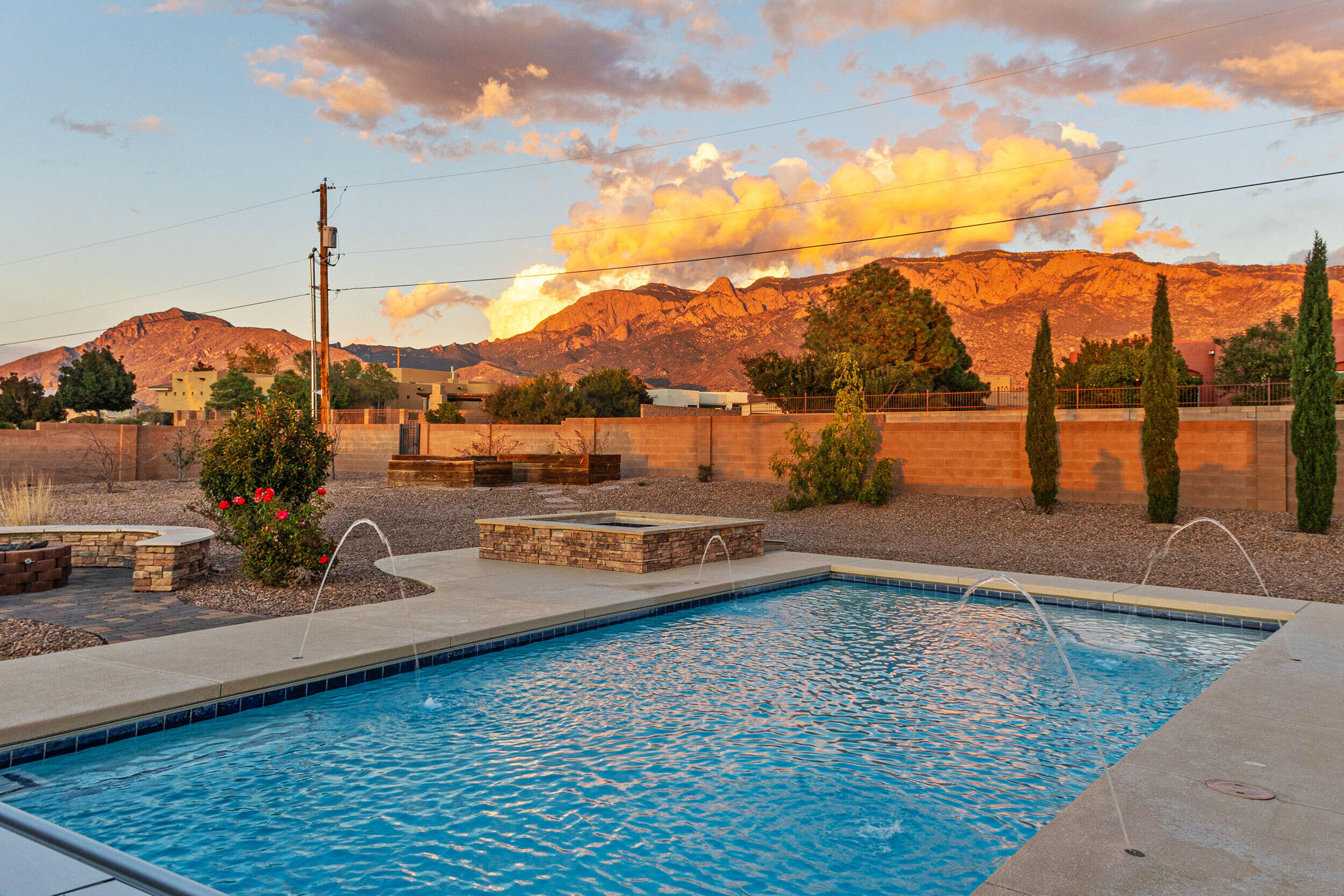 9519 Oakland Avenue NE