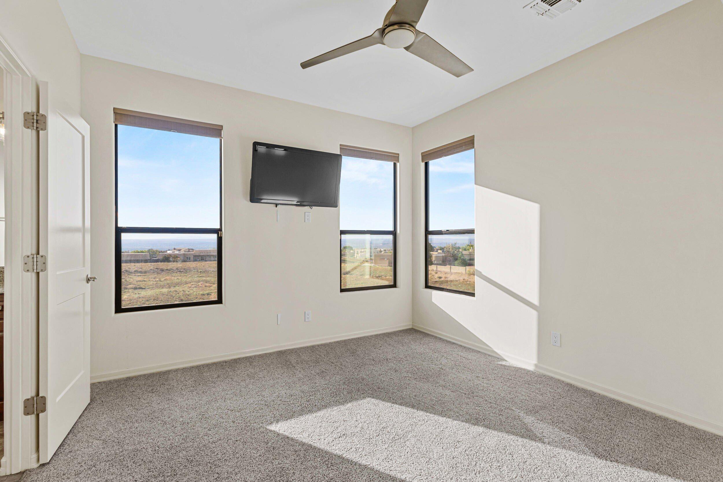 9519 Oakland Avenue NE