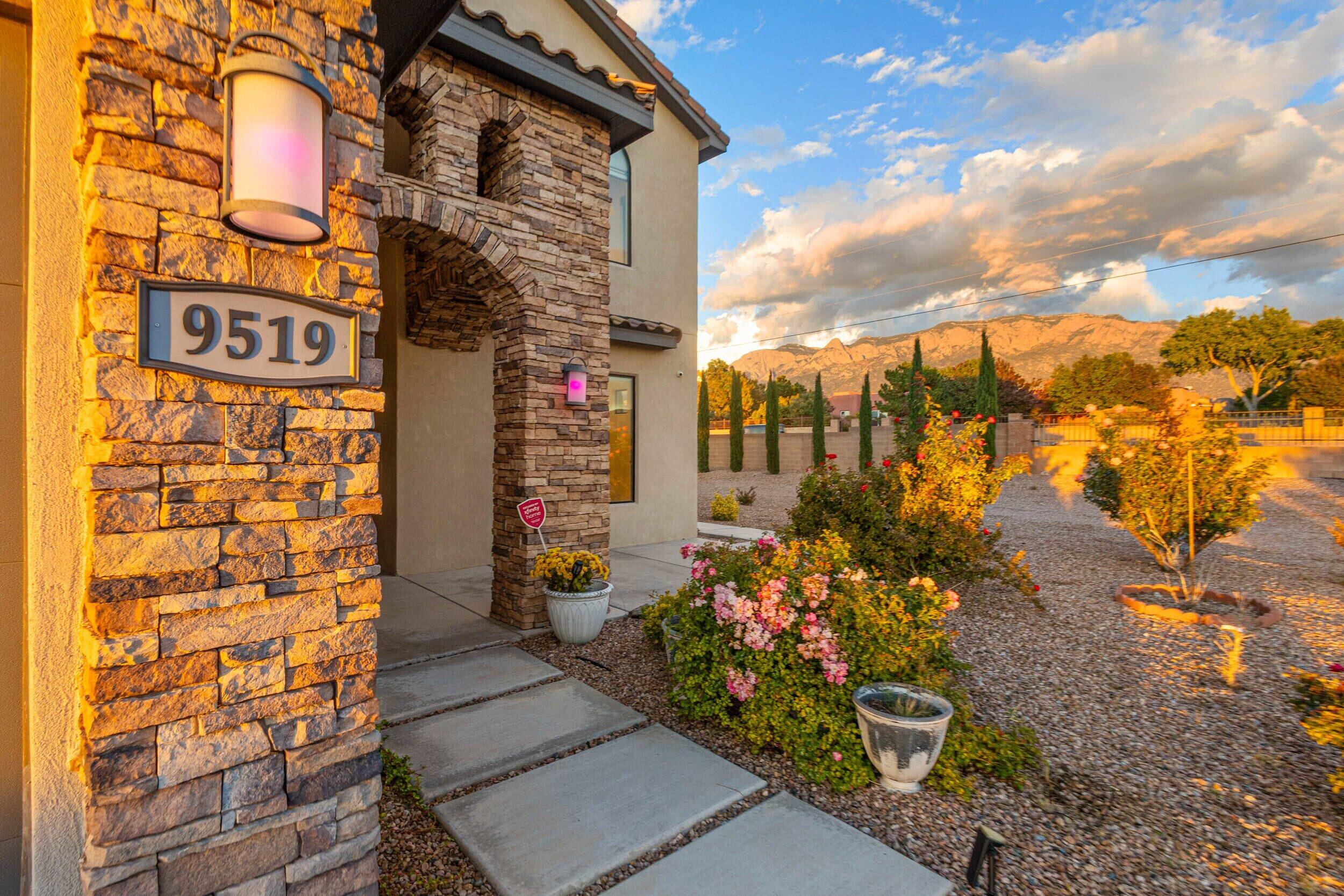 9519 Oakland Avenue NE