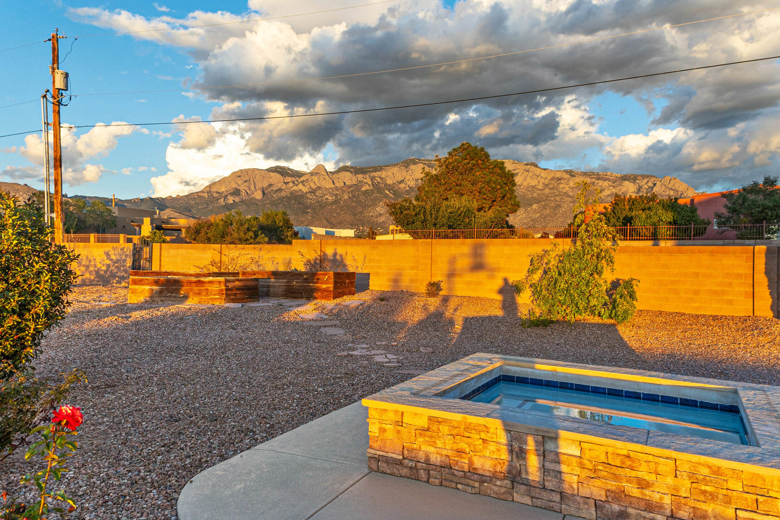 9519 Oakland Avenue NE