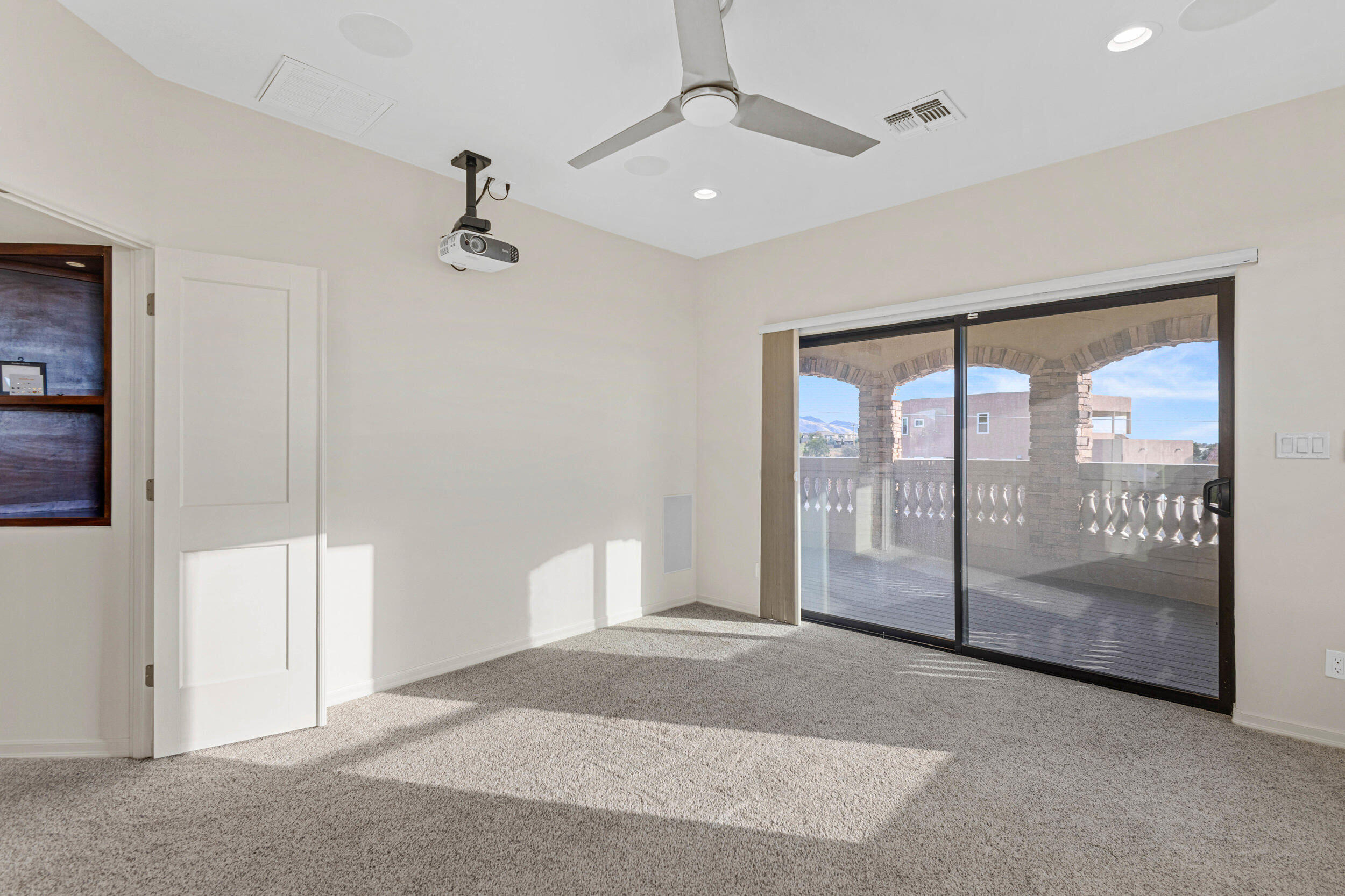 9519 Oakland Avenue NE