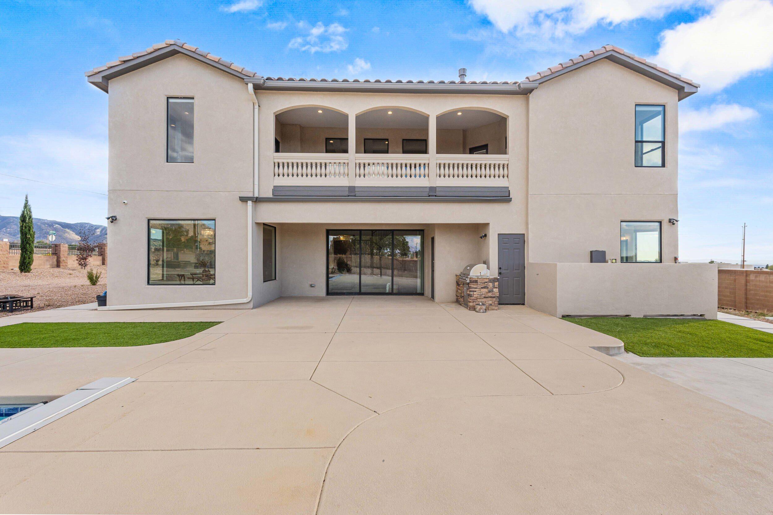 9519 Oakland Avenue NE