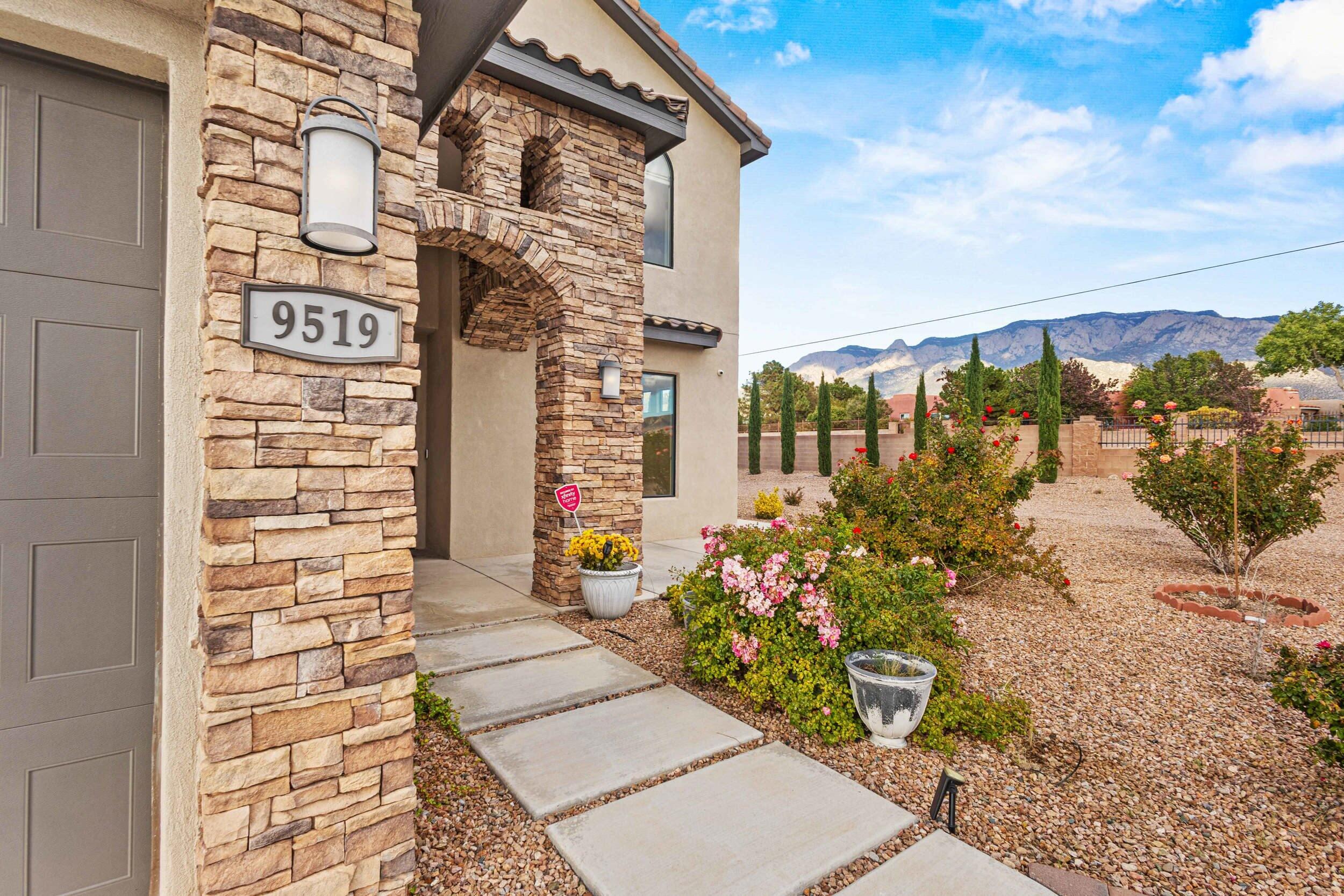 9519 Oakland Avenue NE