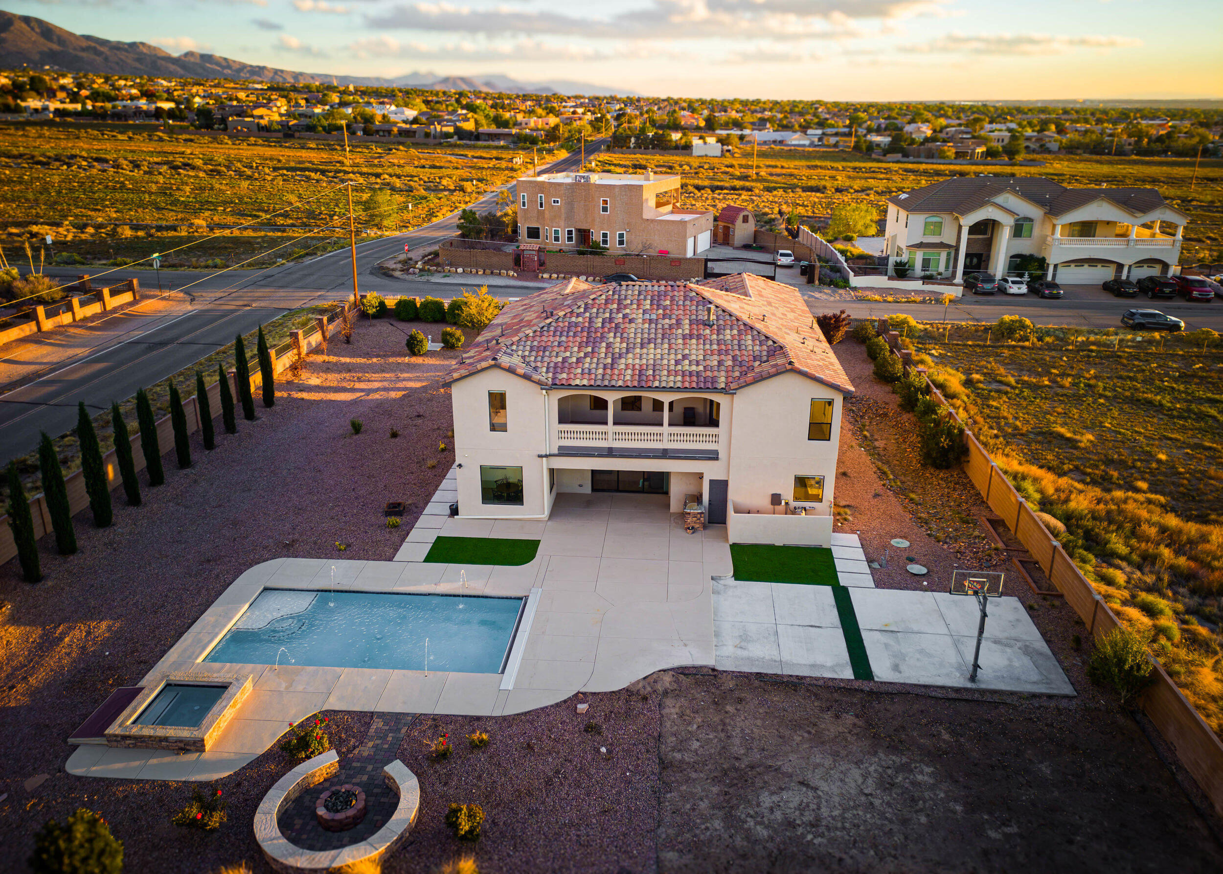 9519 Oakland Avenue NE