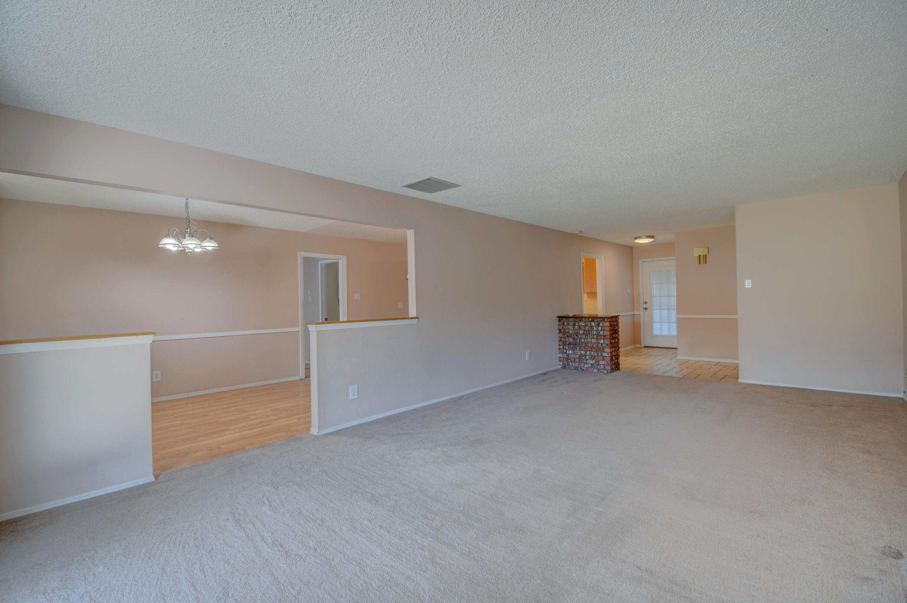 2921 Indiana Street NE