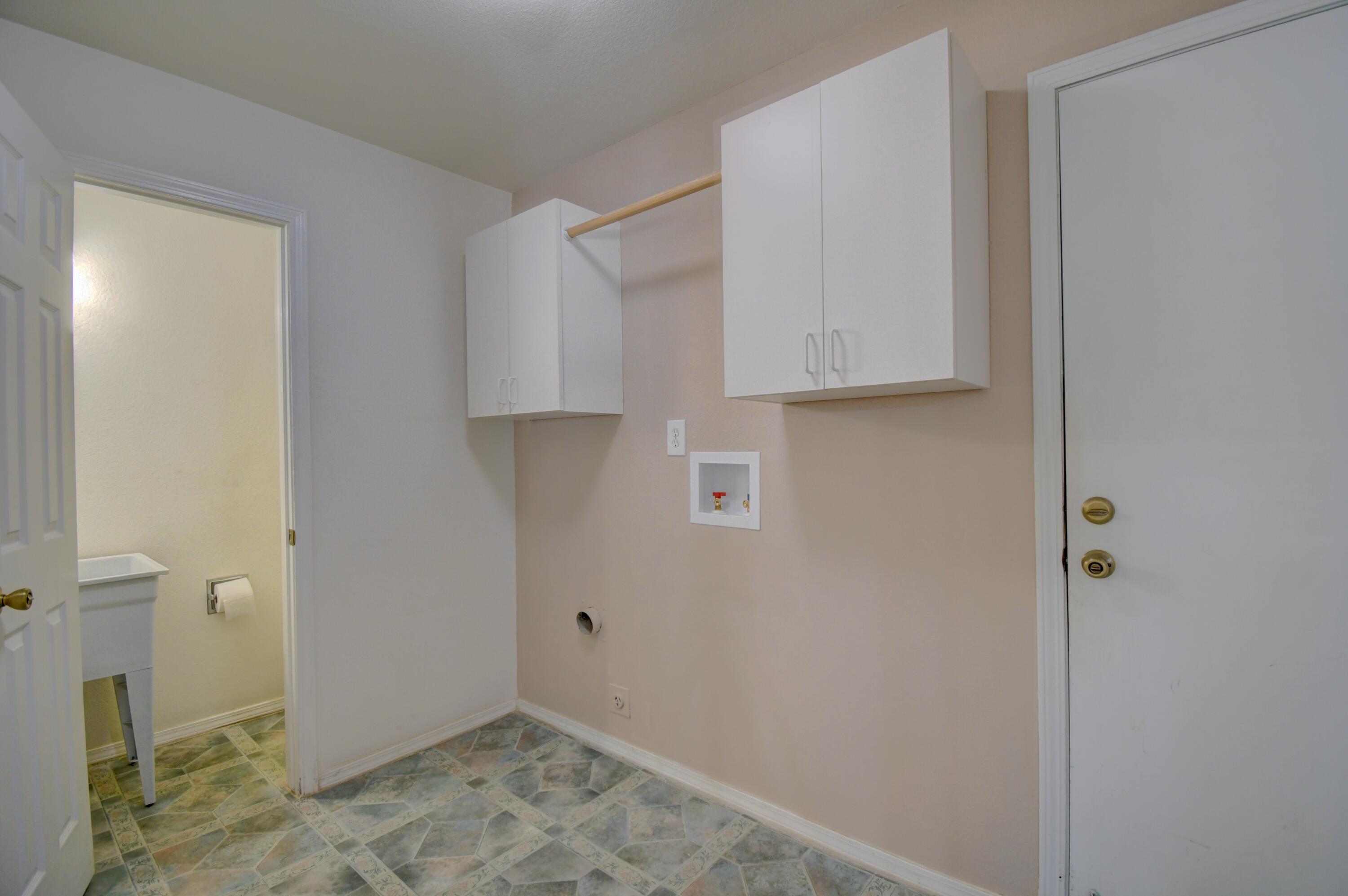 2921 Indiana Street NE