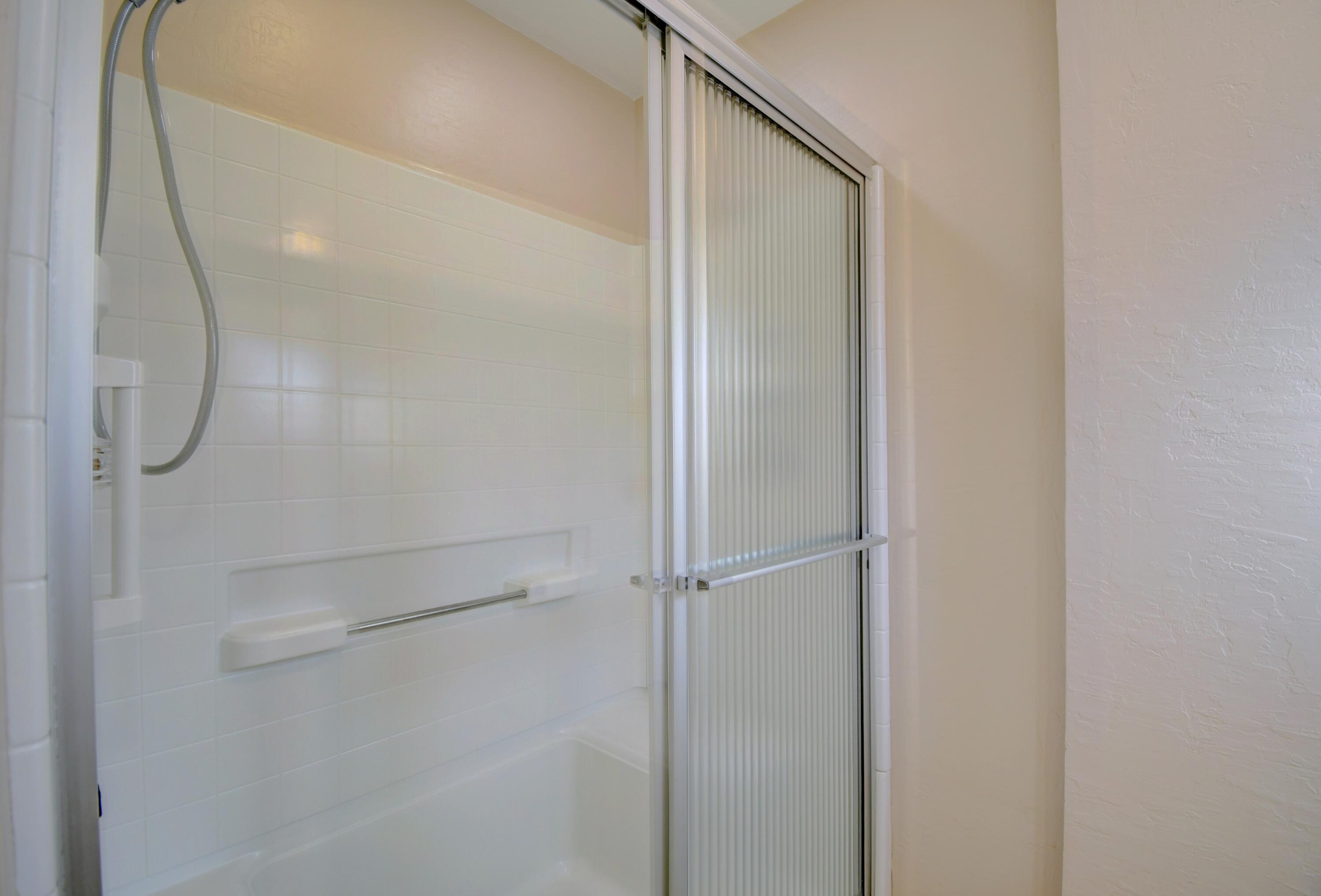 2921 Indiana Street NE