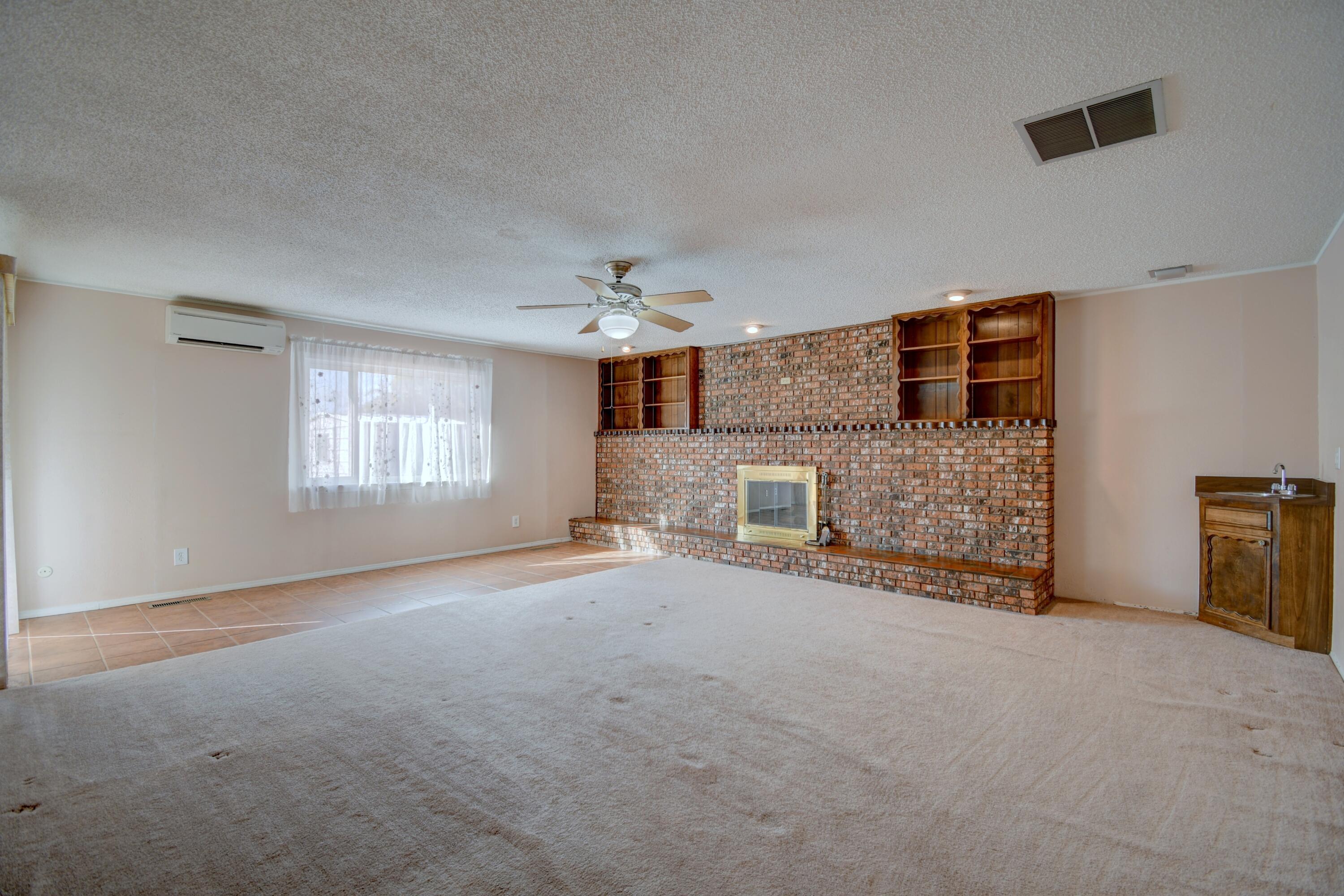 2921 Indiana Street NE