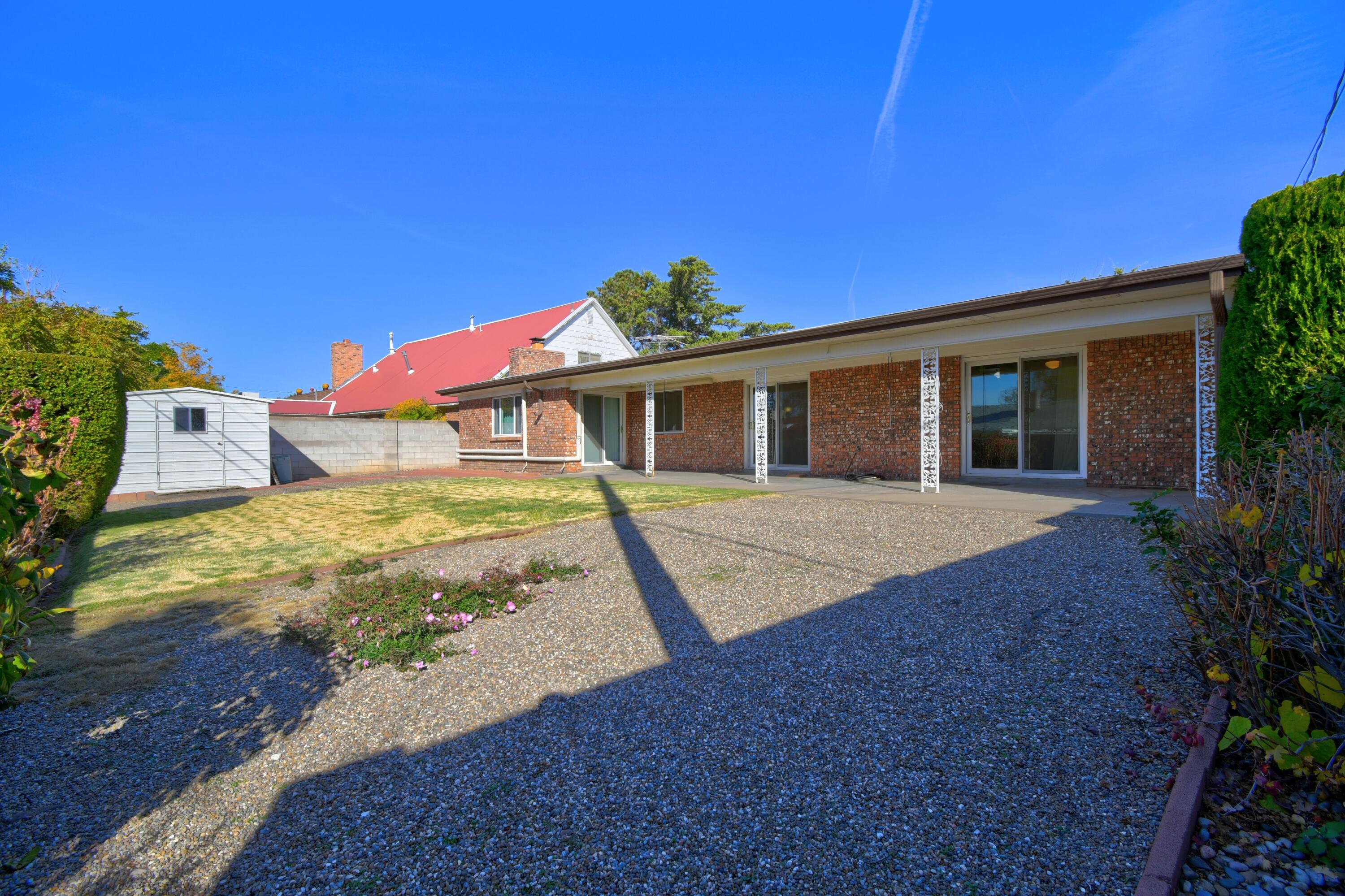 2921 Indiana Street NE