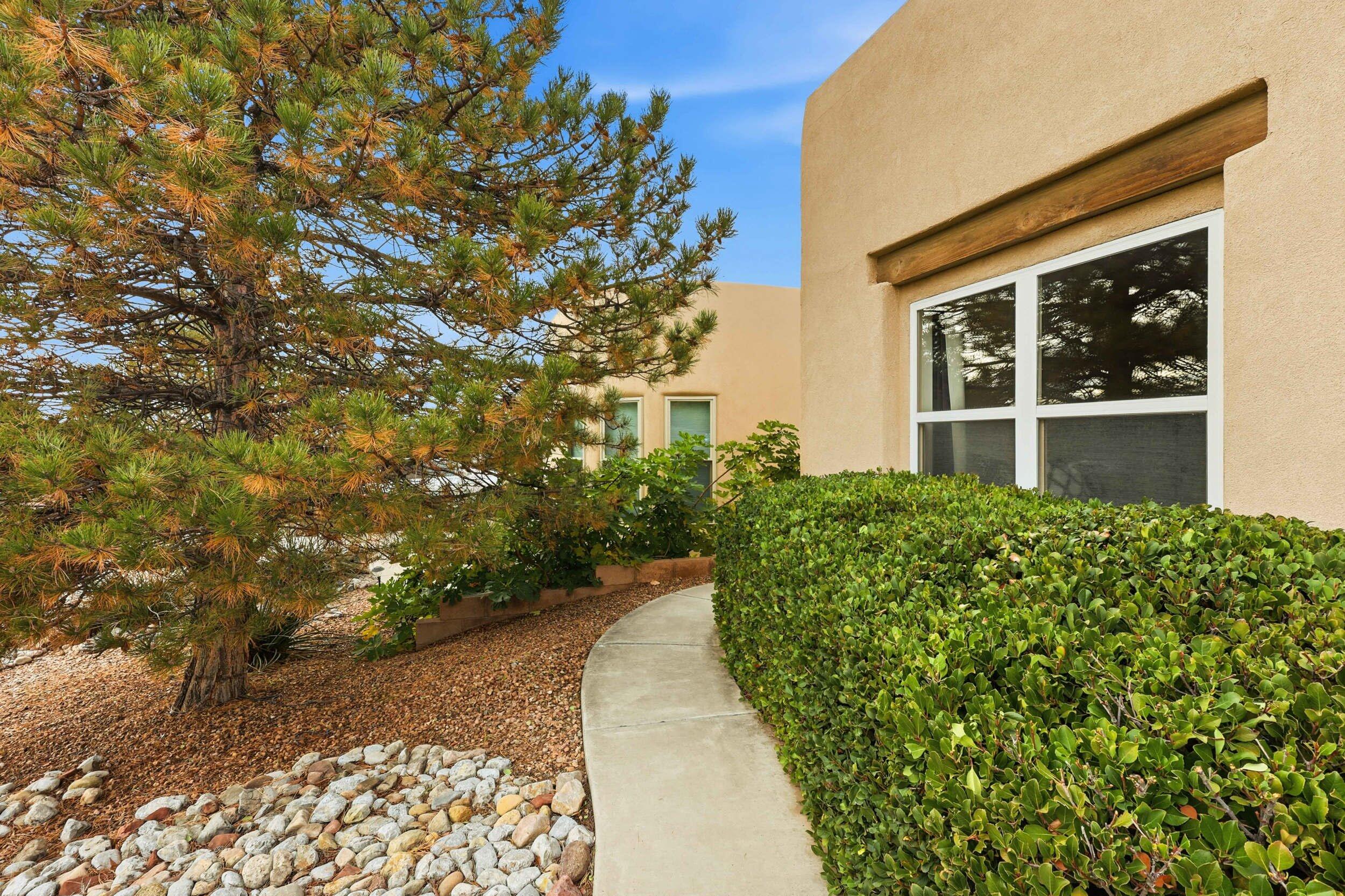 7309 Hawthorn Avenue NE