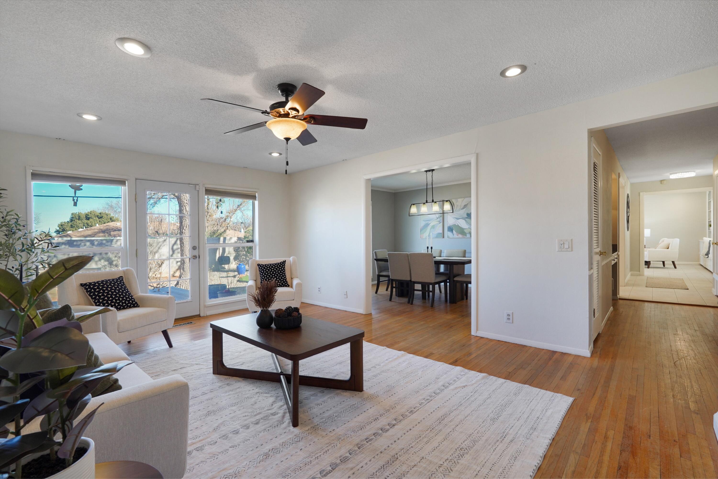 7513 Gladden Avenue NE