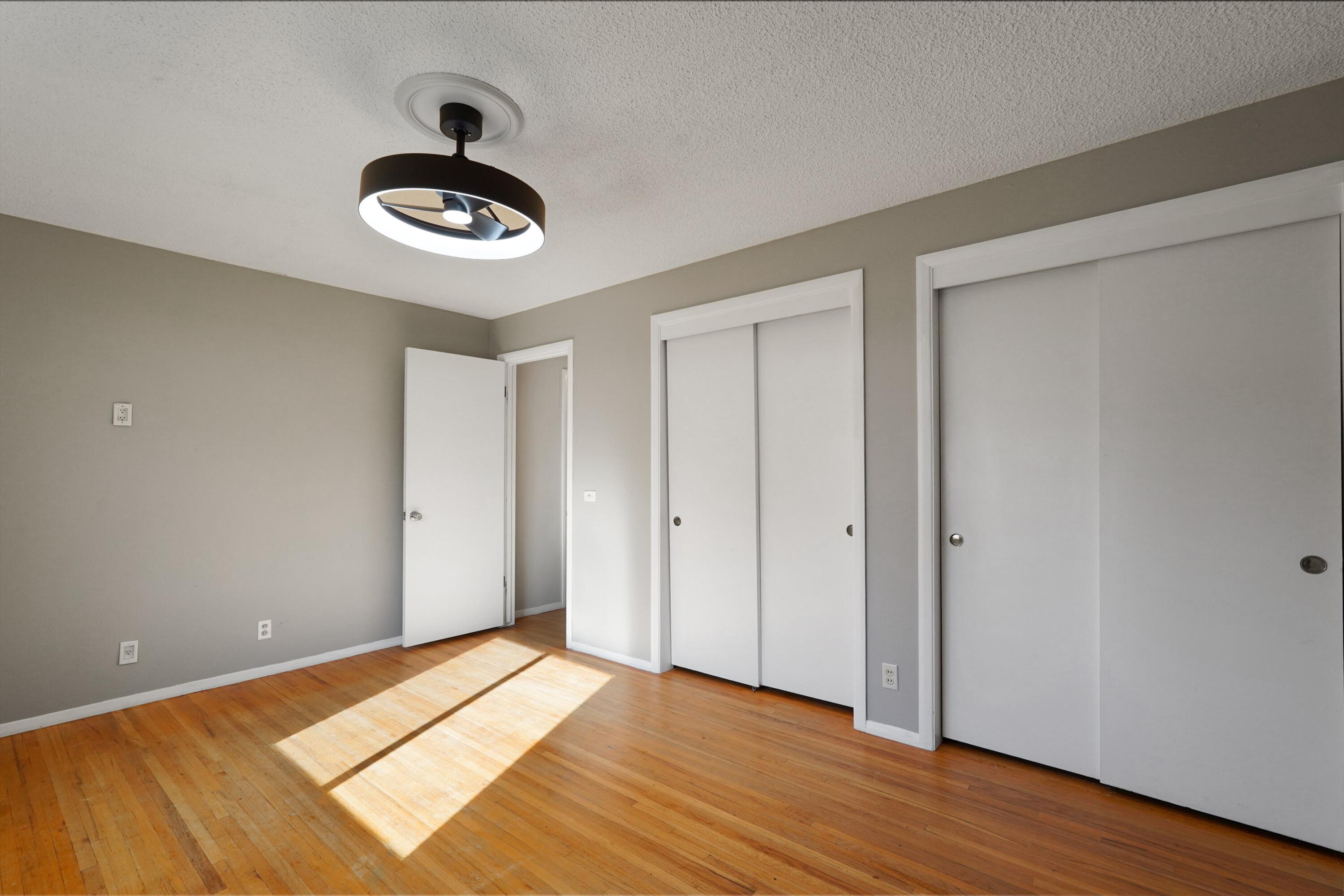 7513 Gladden Avenue NE