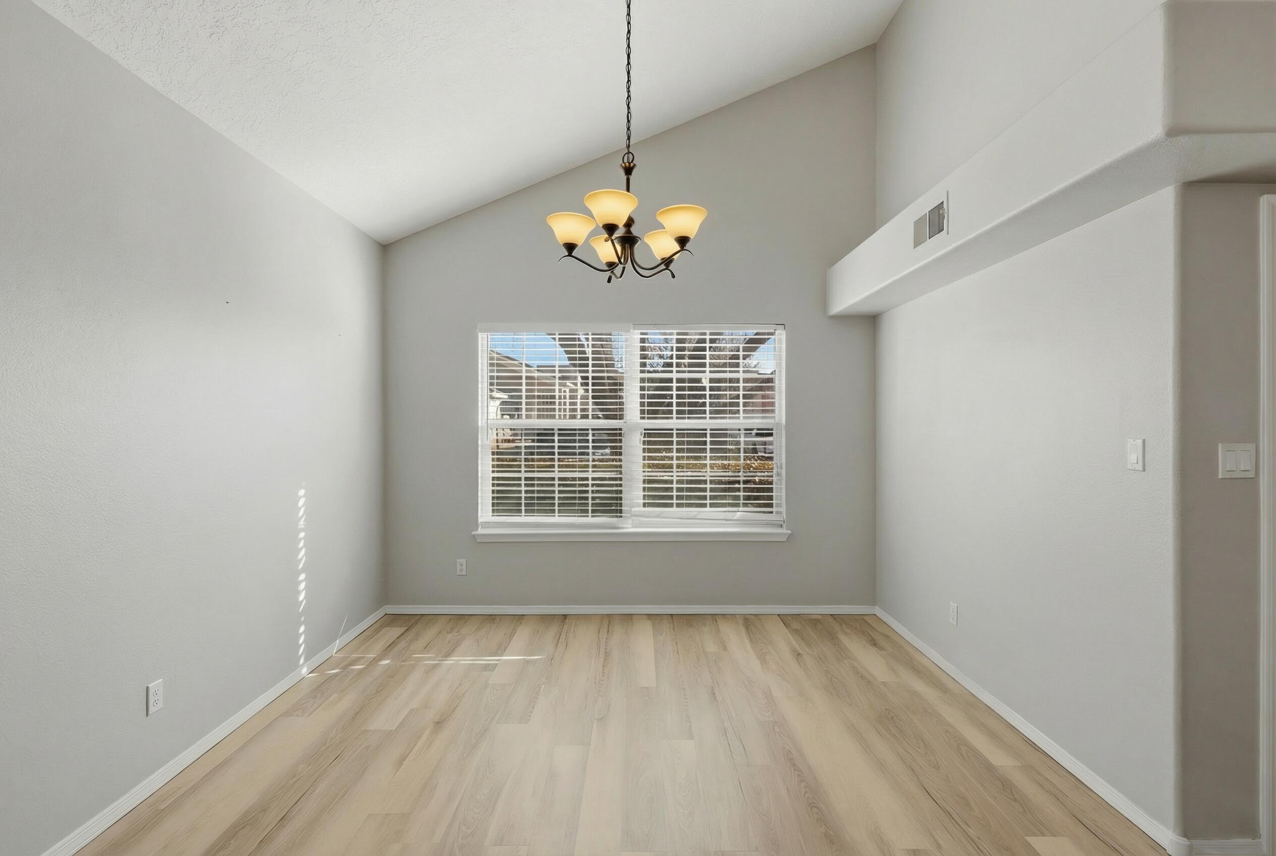 9005 Cactus Trail Road NW