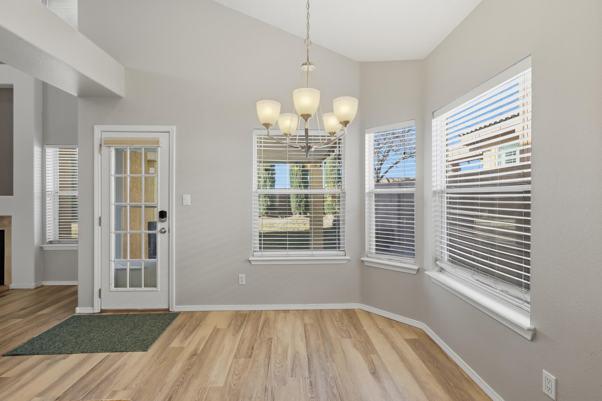 9005 Cactus Trail Road NW