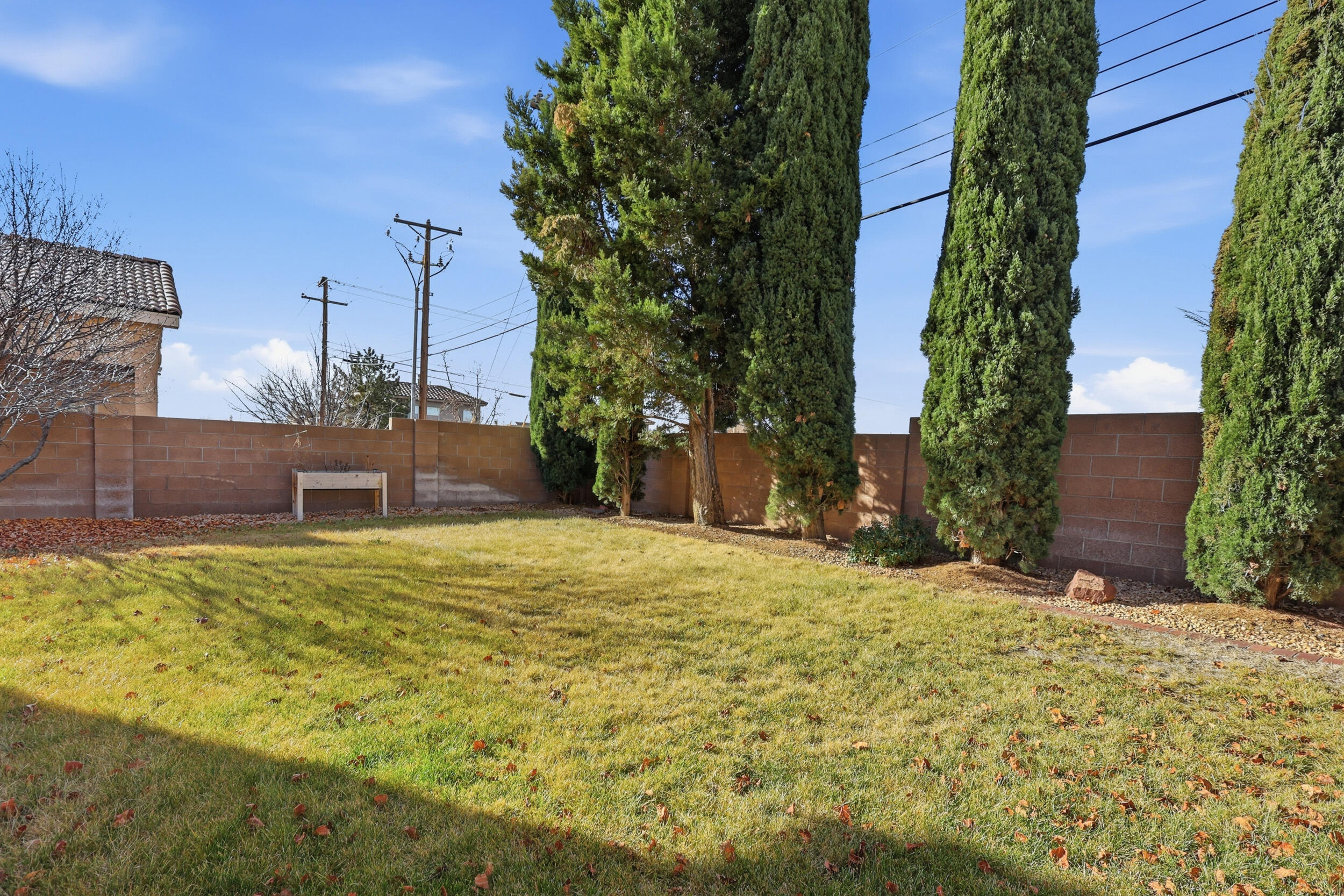 9005 Cactus Trail Road NW