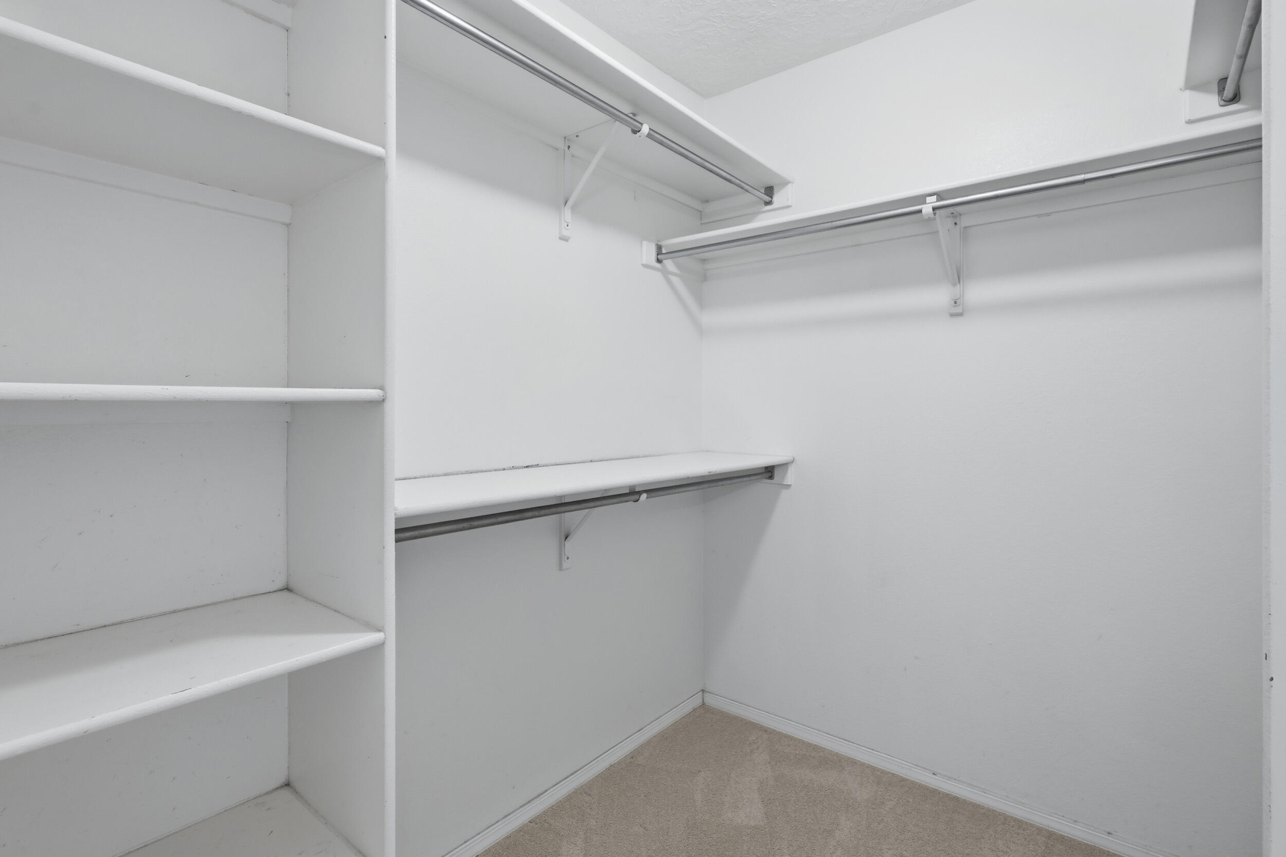 9005 Cactus Trail Road NW