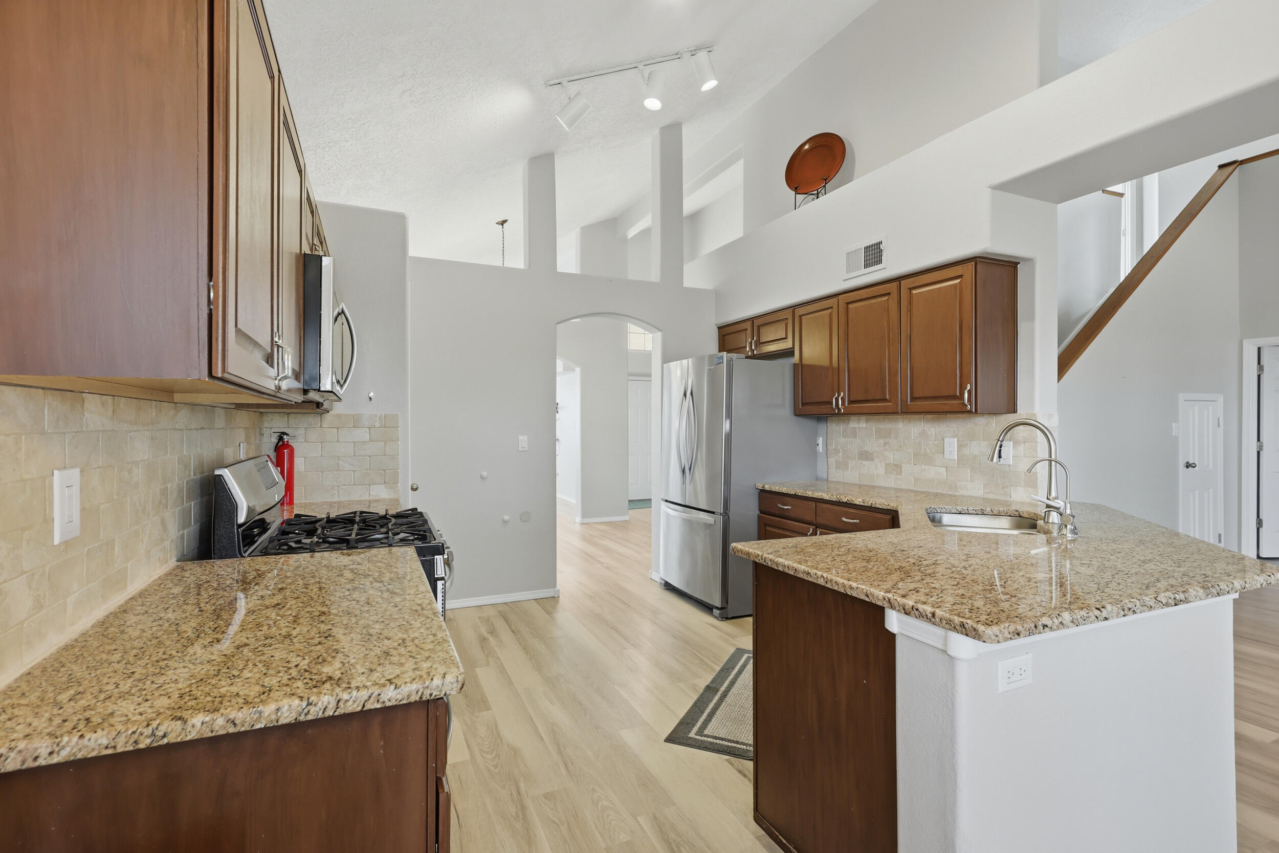 9005 Cactus Trail Road NW