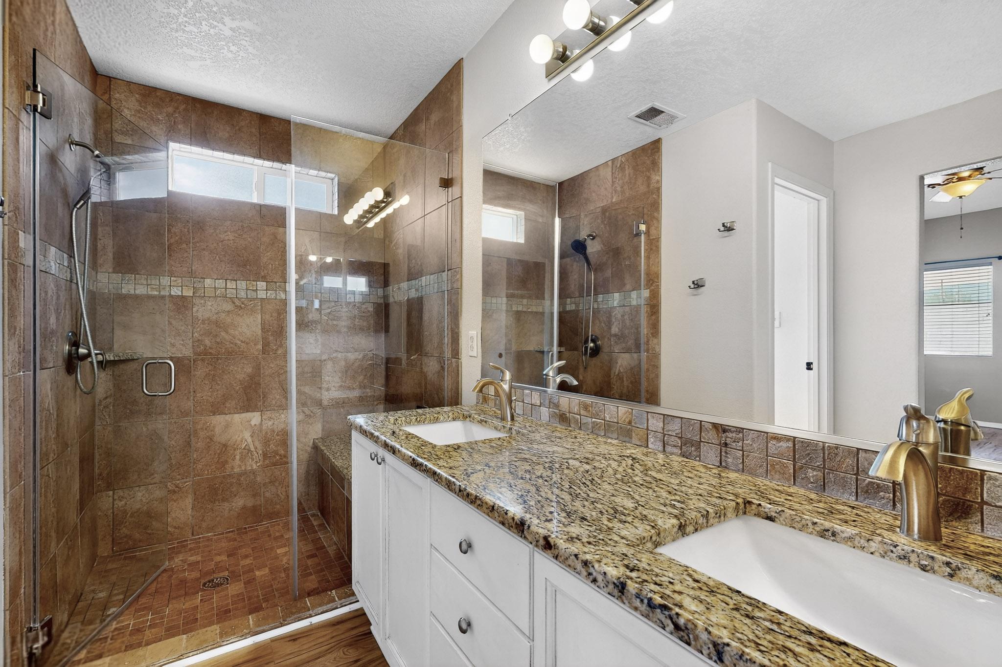 6916 Limestone Avenue NE