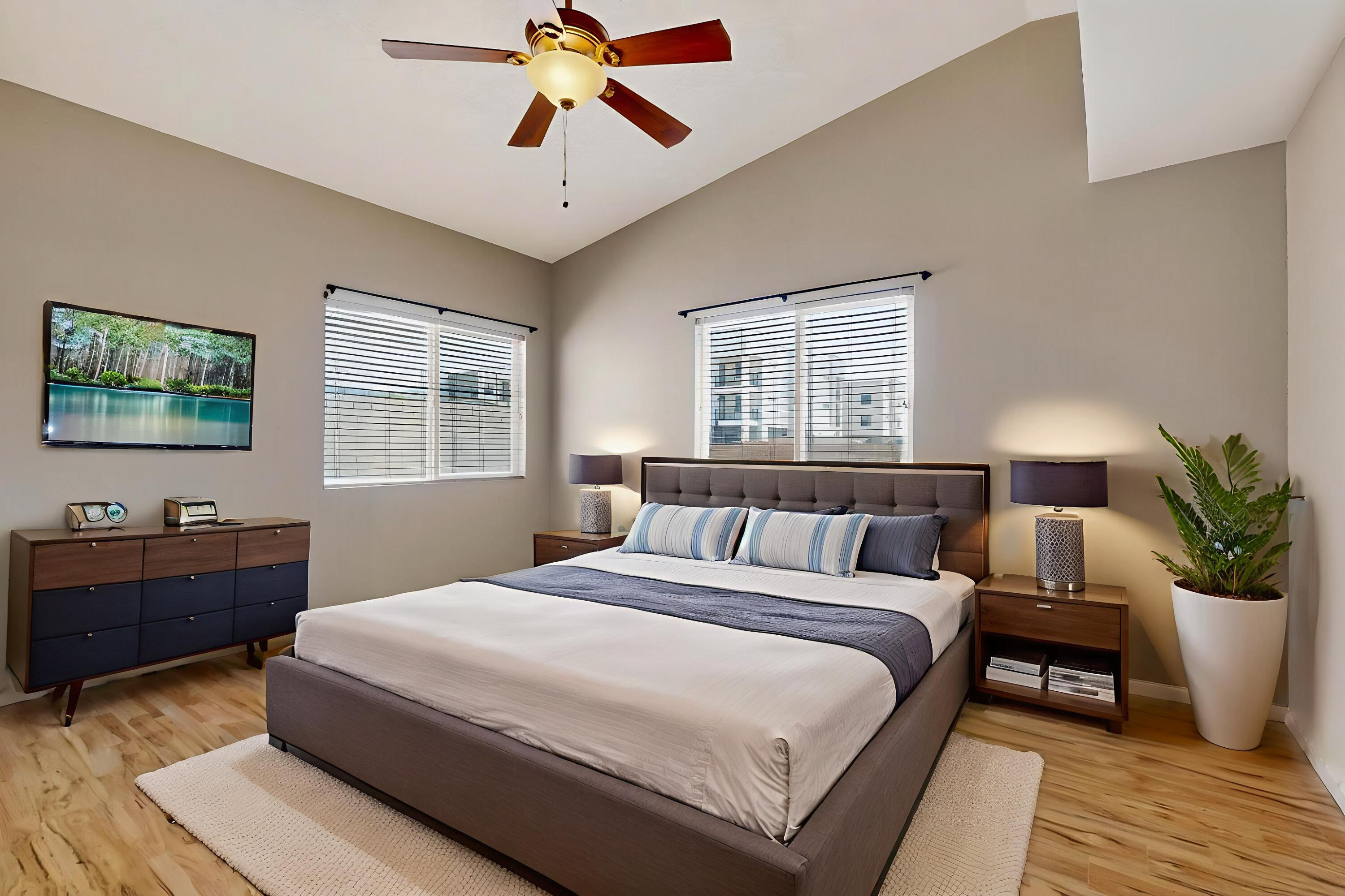 6916 Limestone Avenue NE