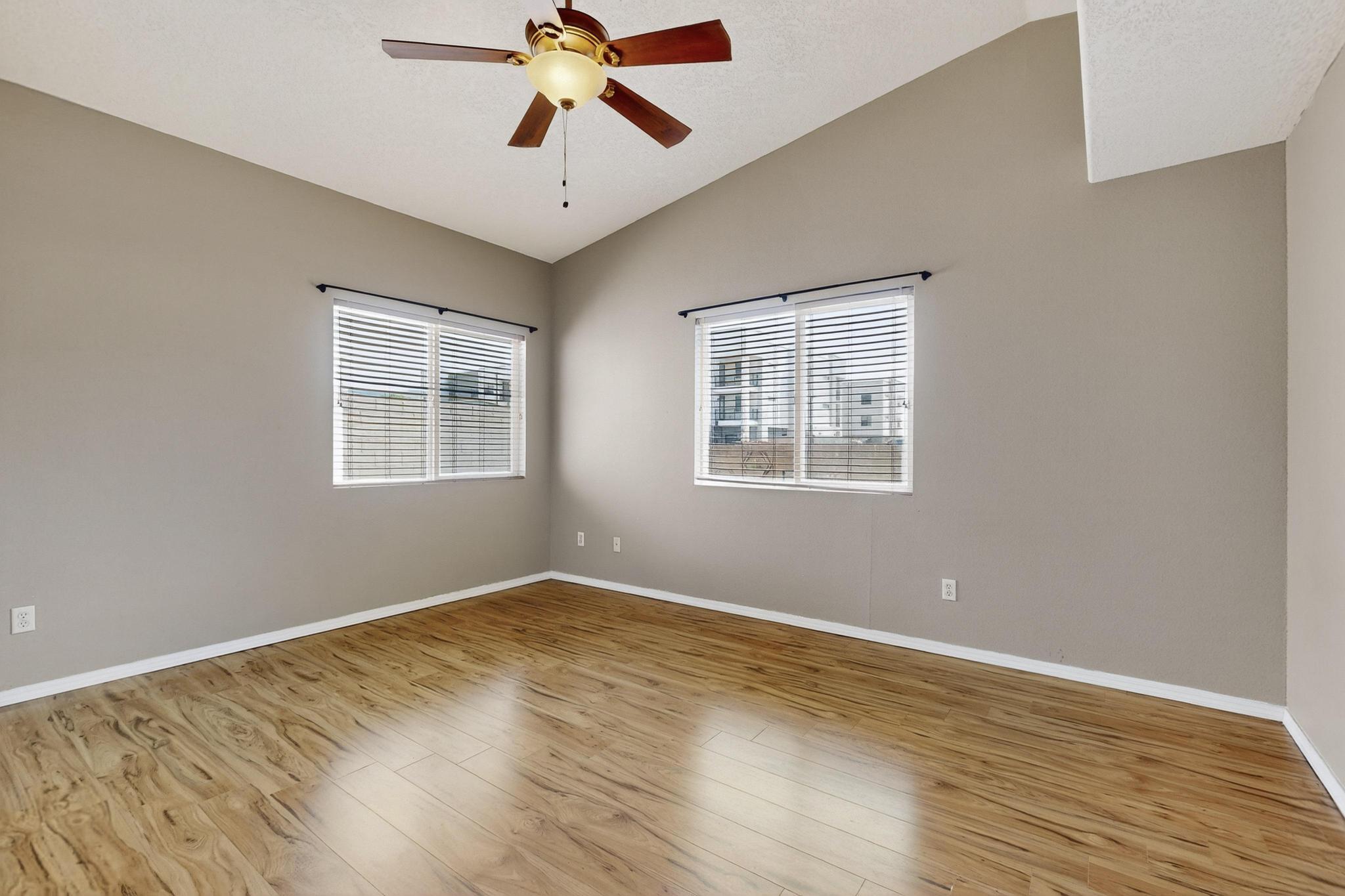 6916 Limestone Avenue NE