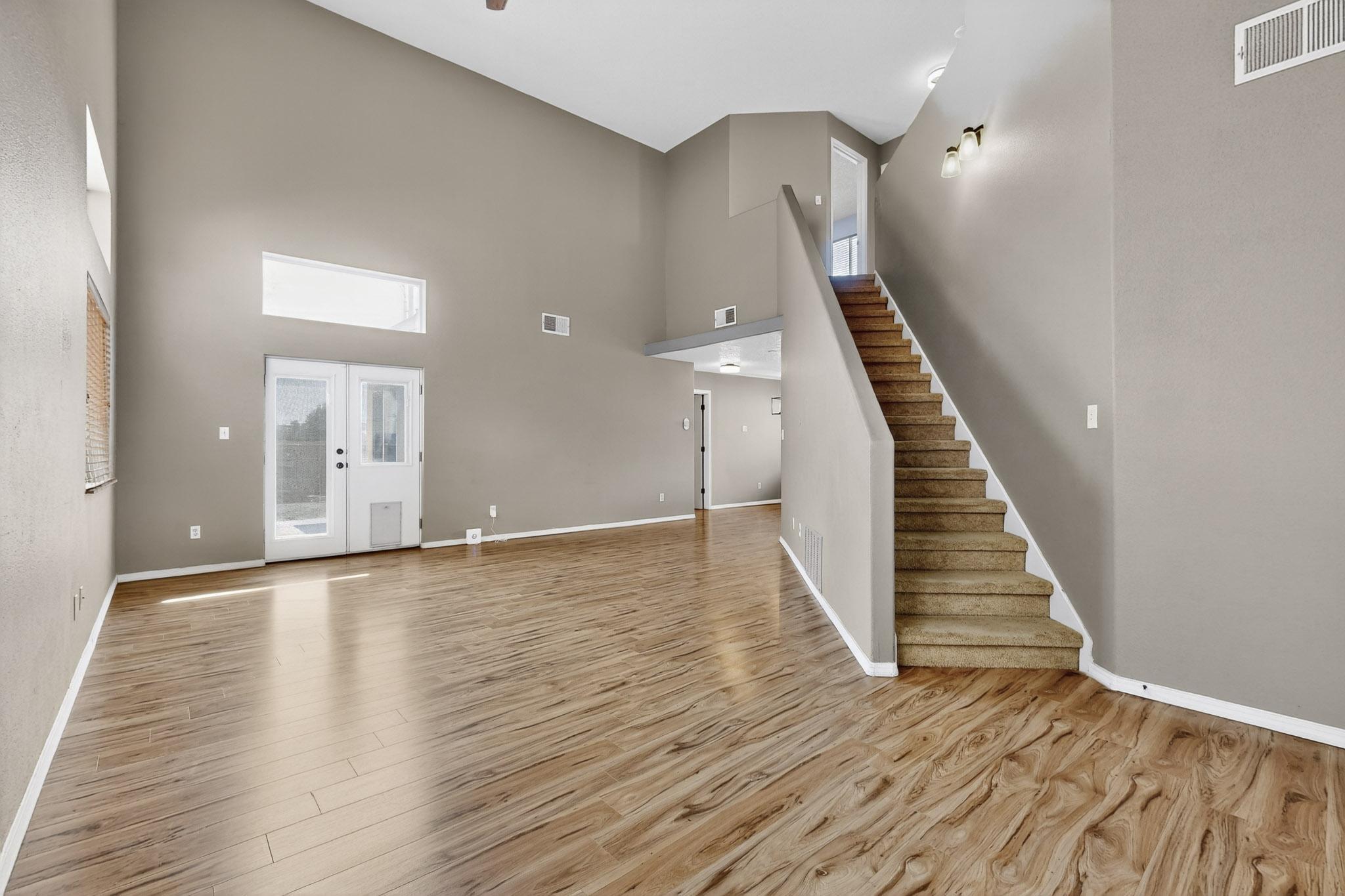 6916 Limestone Avenue NE