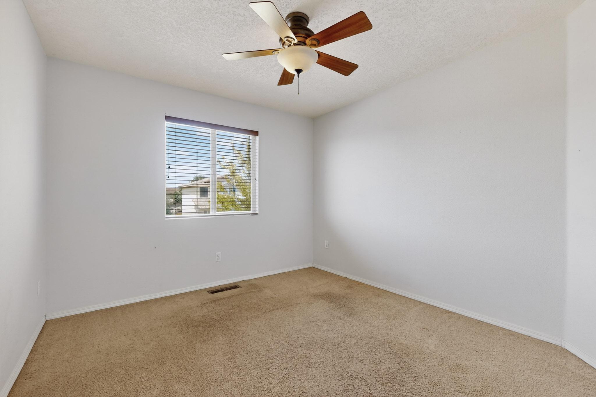 6916 Limestone Avenue NE