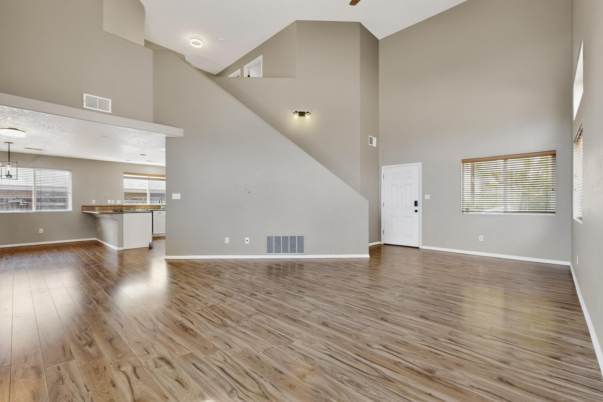 6916 Limestone Avenue NE