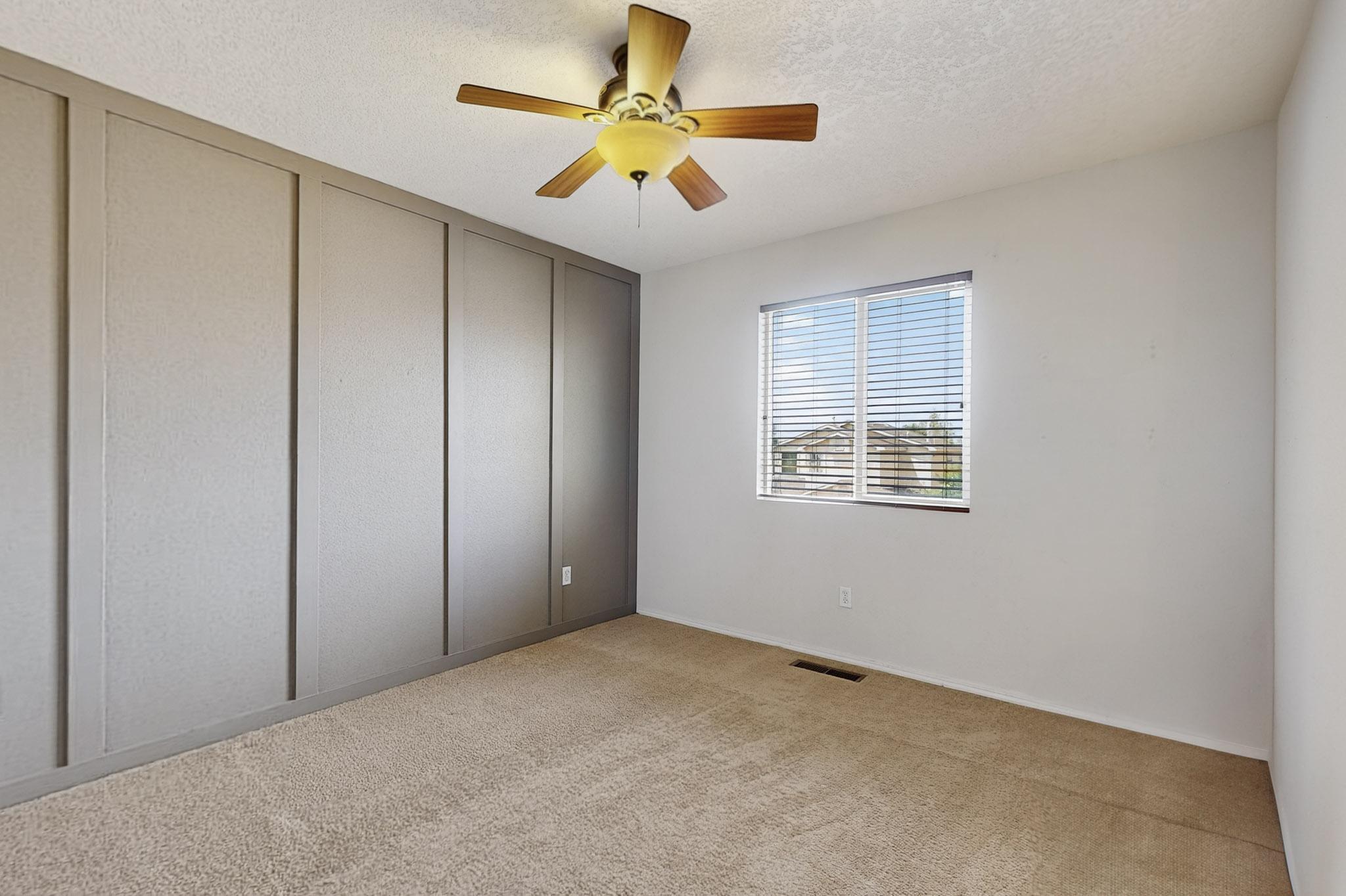 6916 Limestone Avenue NE