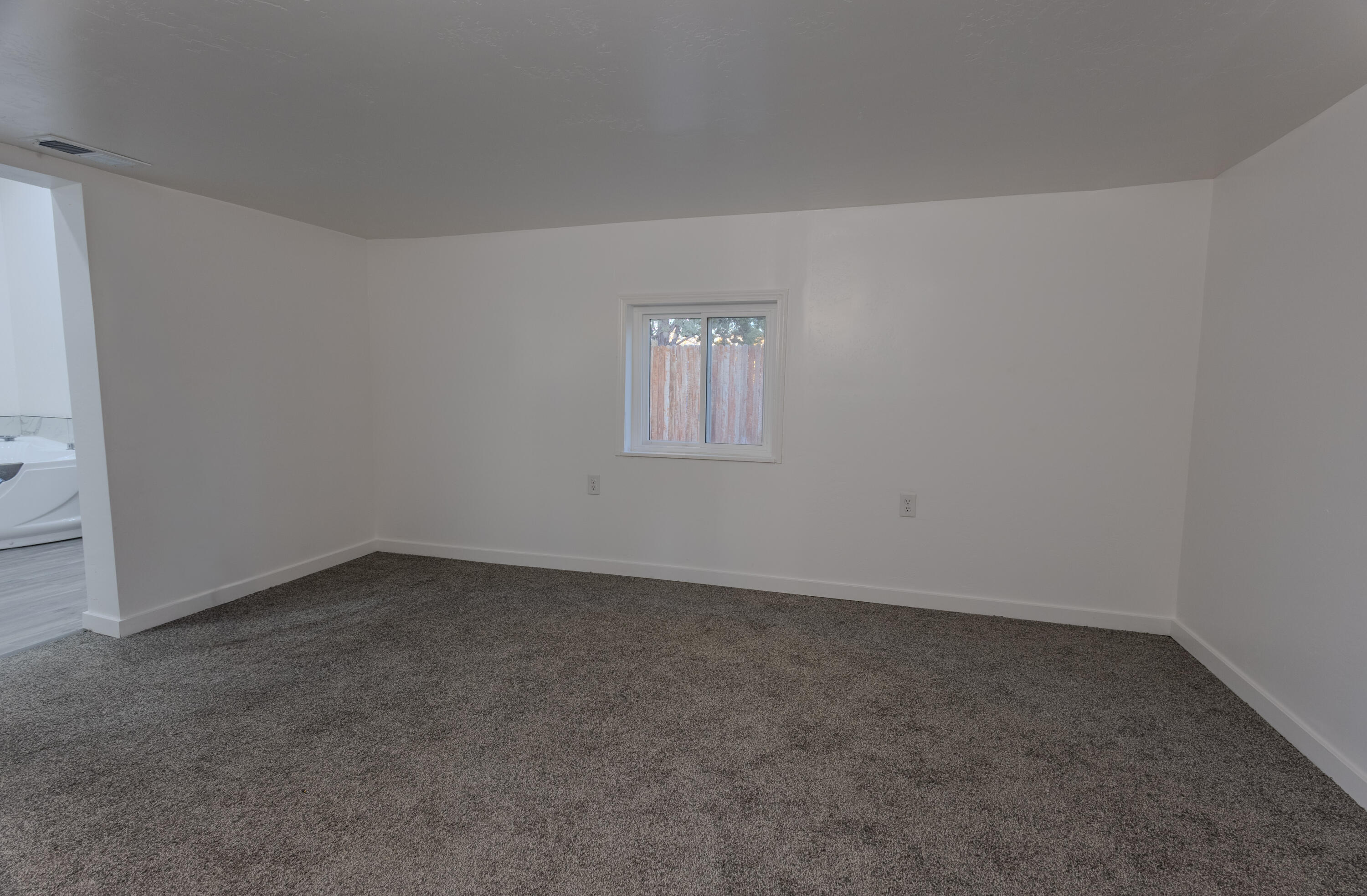 401 Gomez Avenue NE