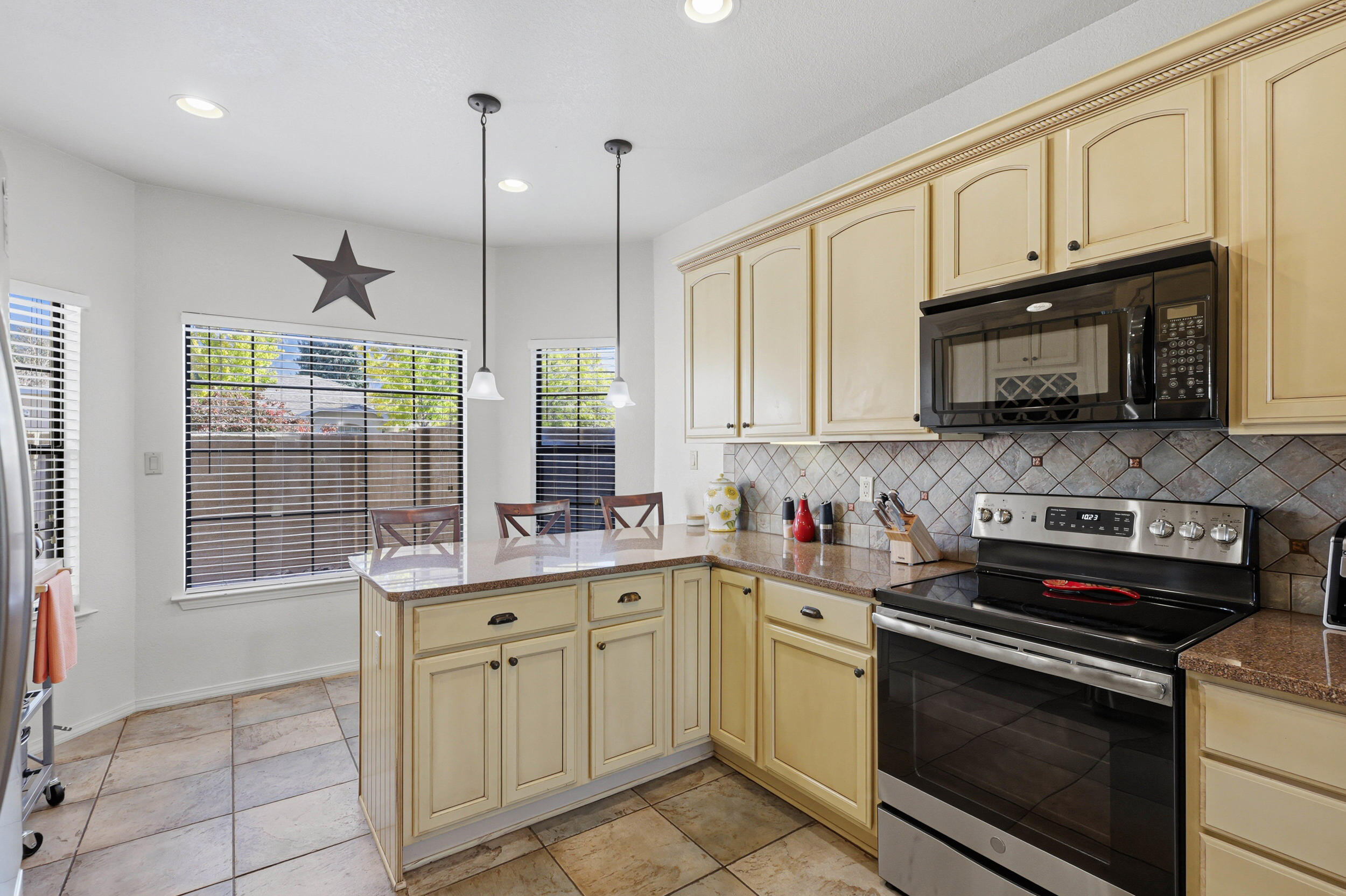 7605 Don Gaspar Drive NE