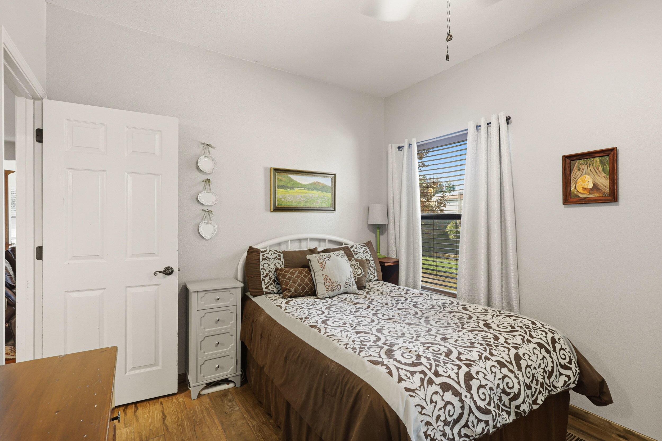 7605 Don Gaspar Drive NE