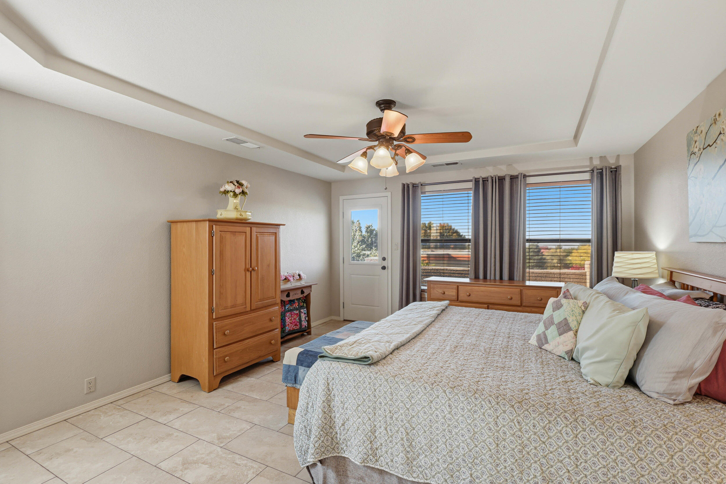 7605 Don Gaspar Drive NE