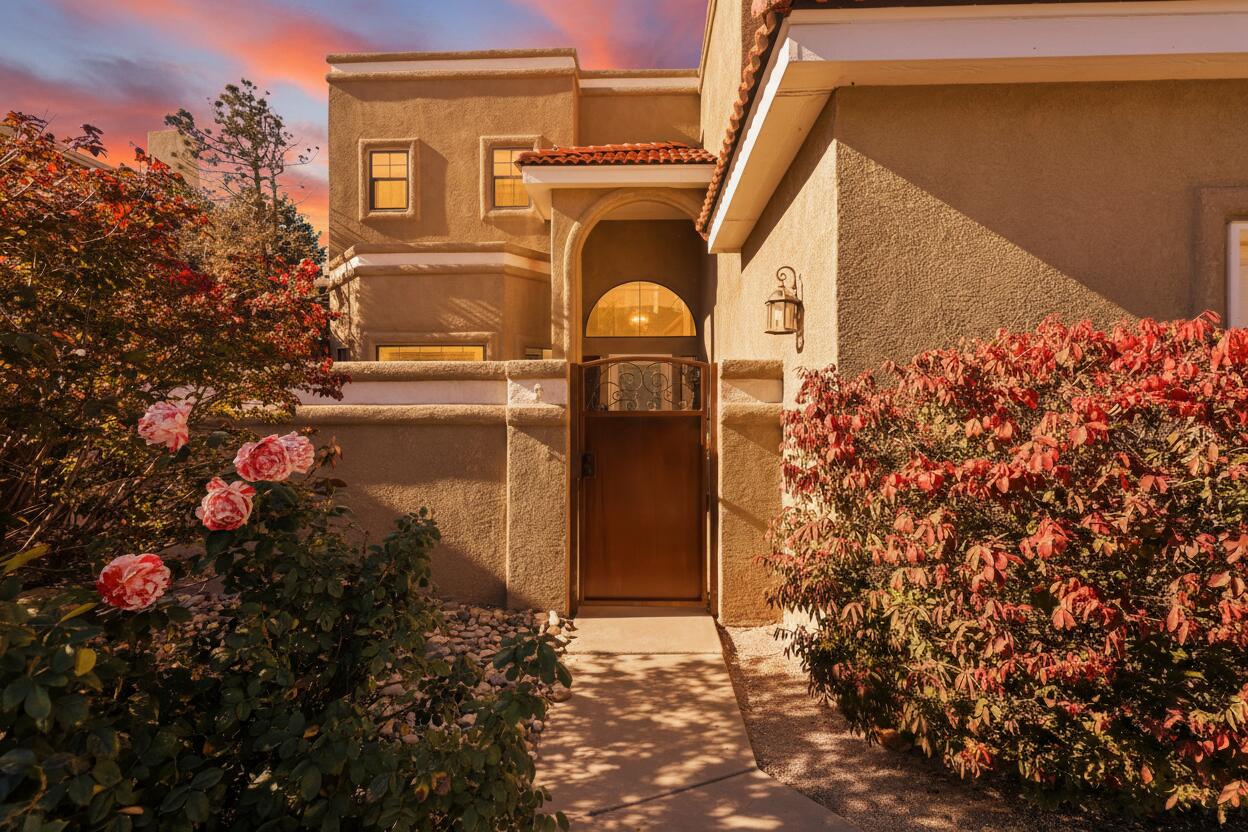 7605 Don Gaspar Drive NE