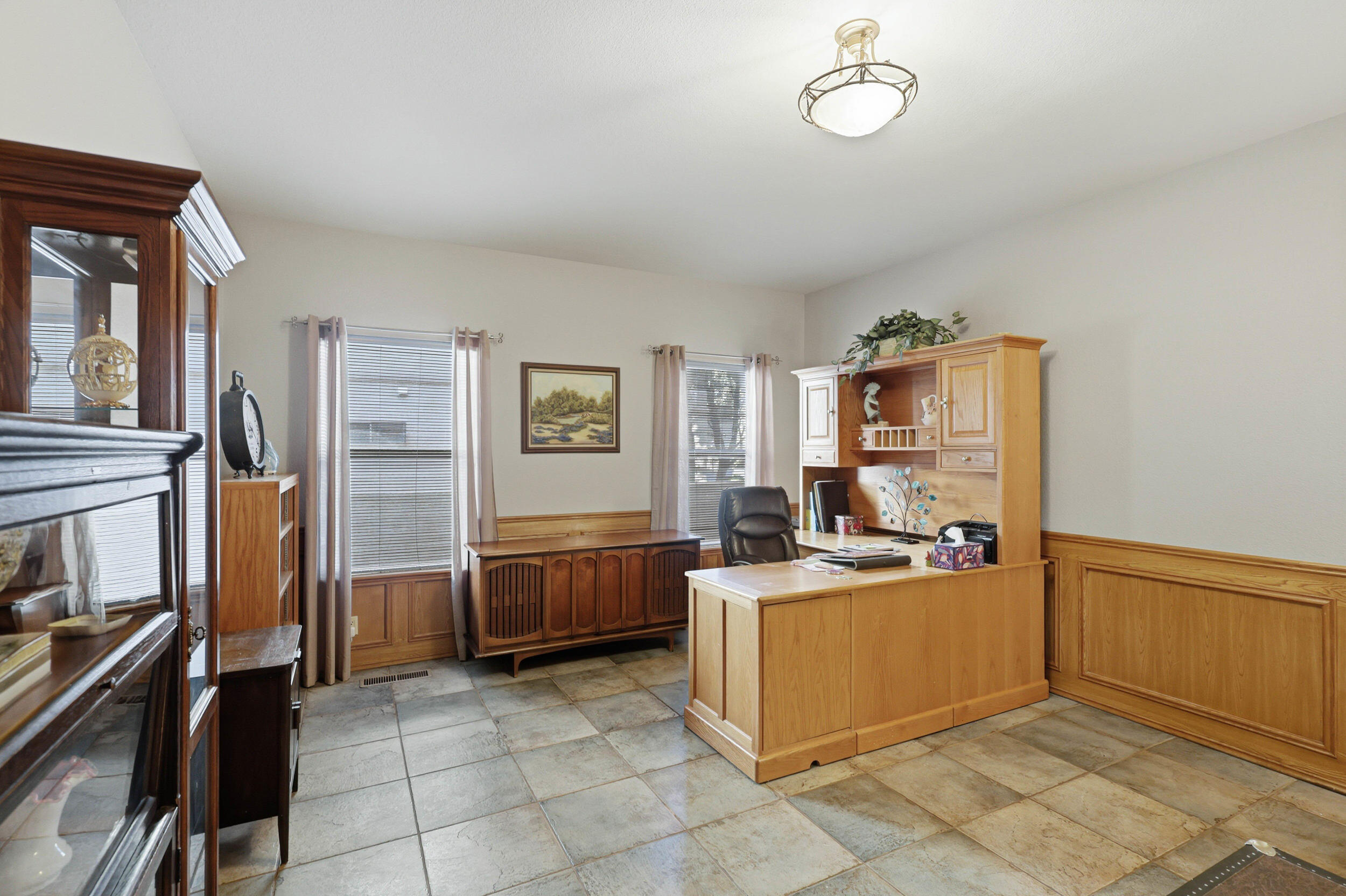 7605 Don Gaspar Drive NE