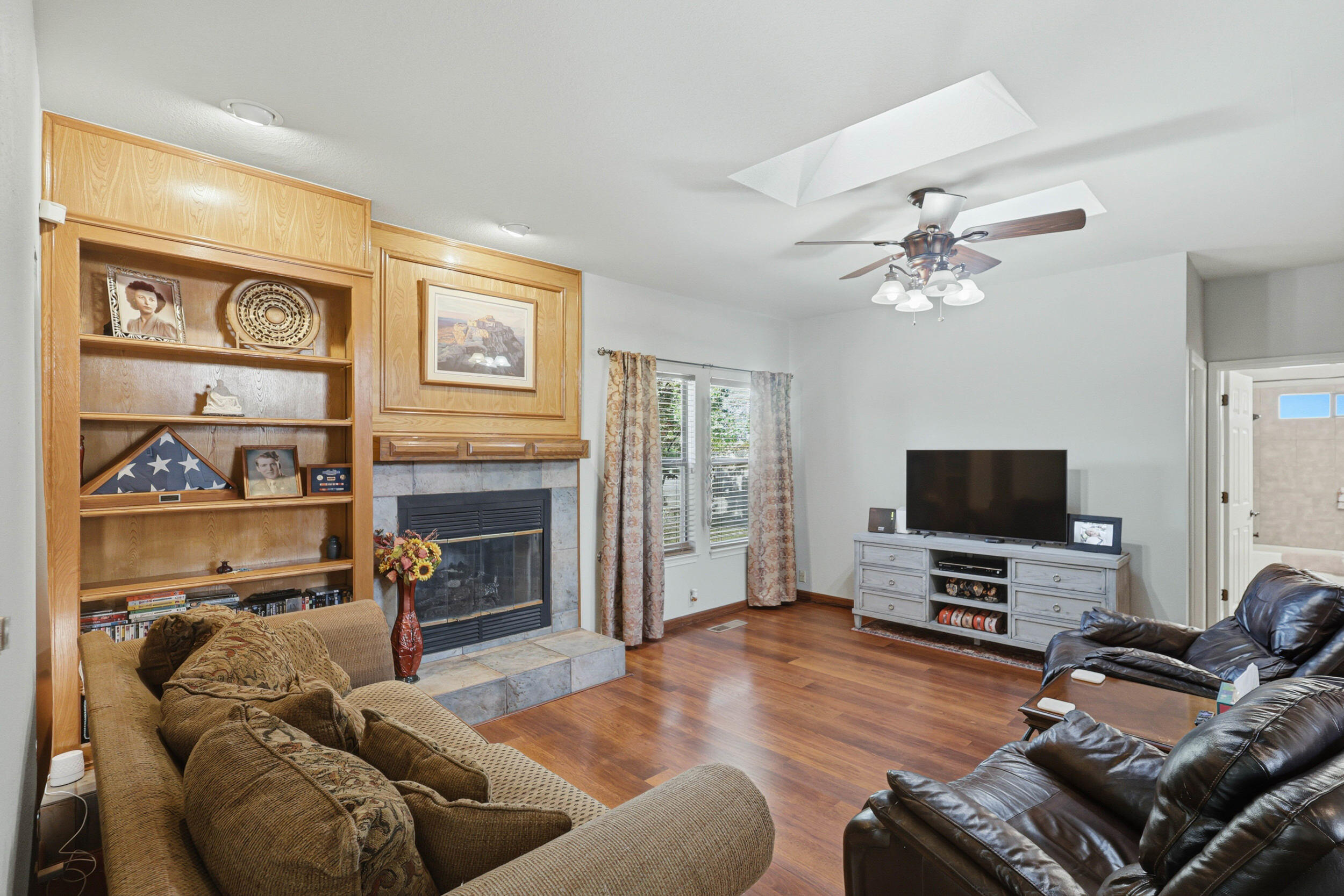 7605 Don Gaspar Drive NE