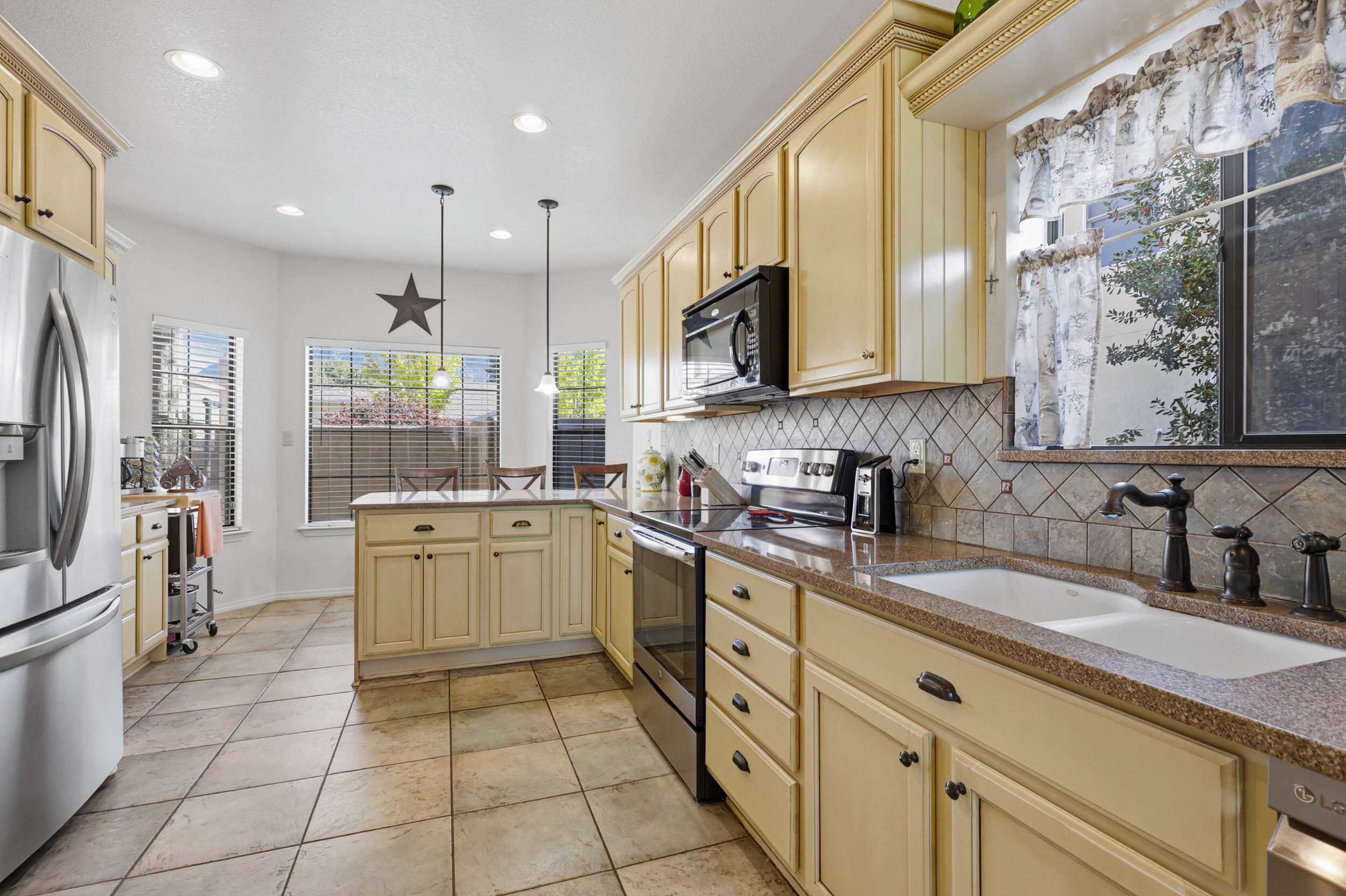 7605 Don Gaspar Drive NE