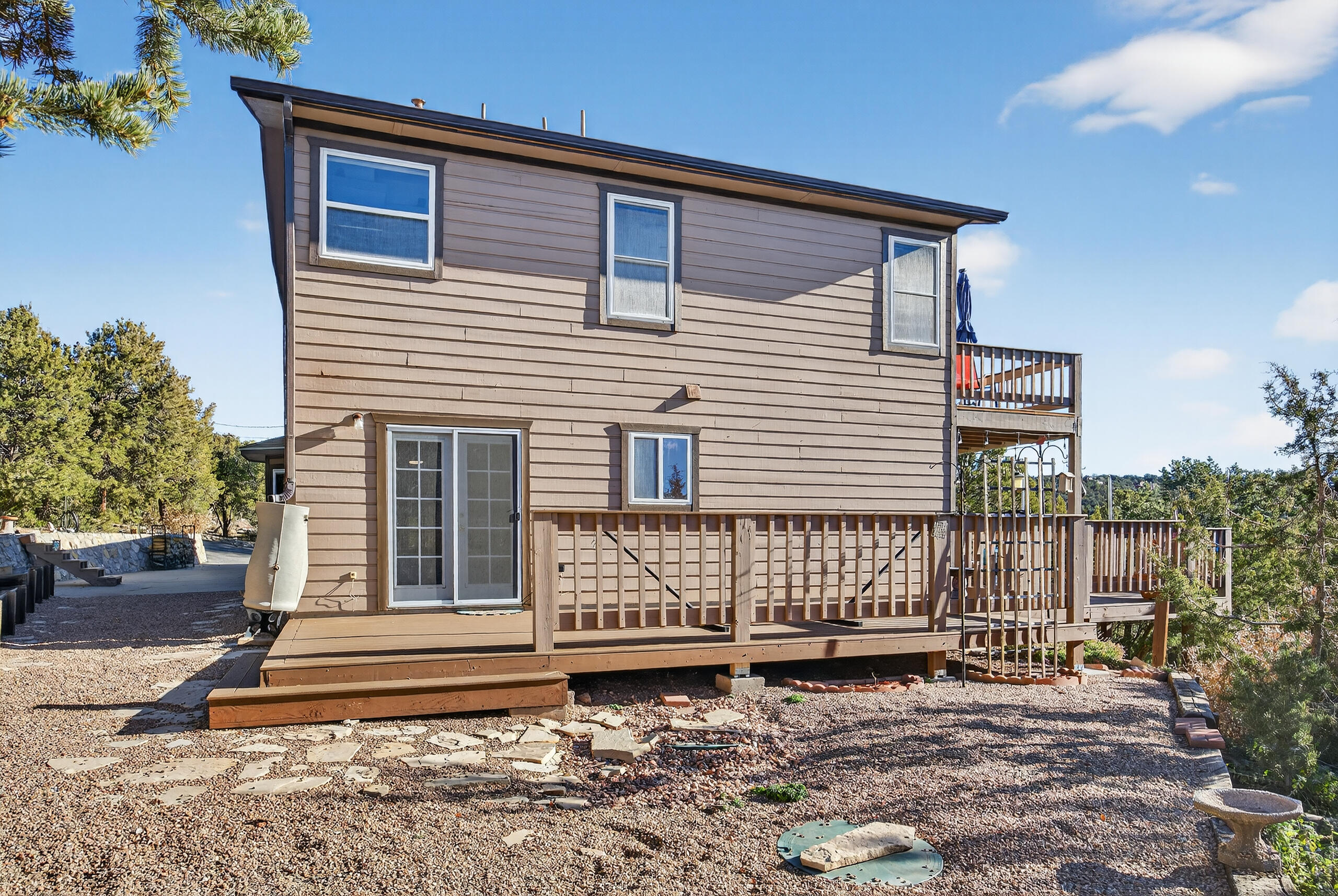 25 Lagarto Road