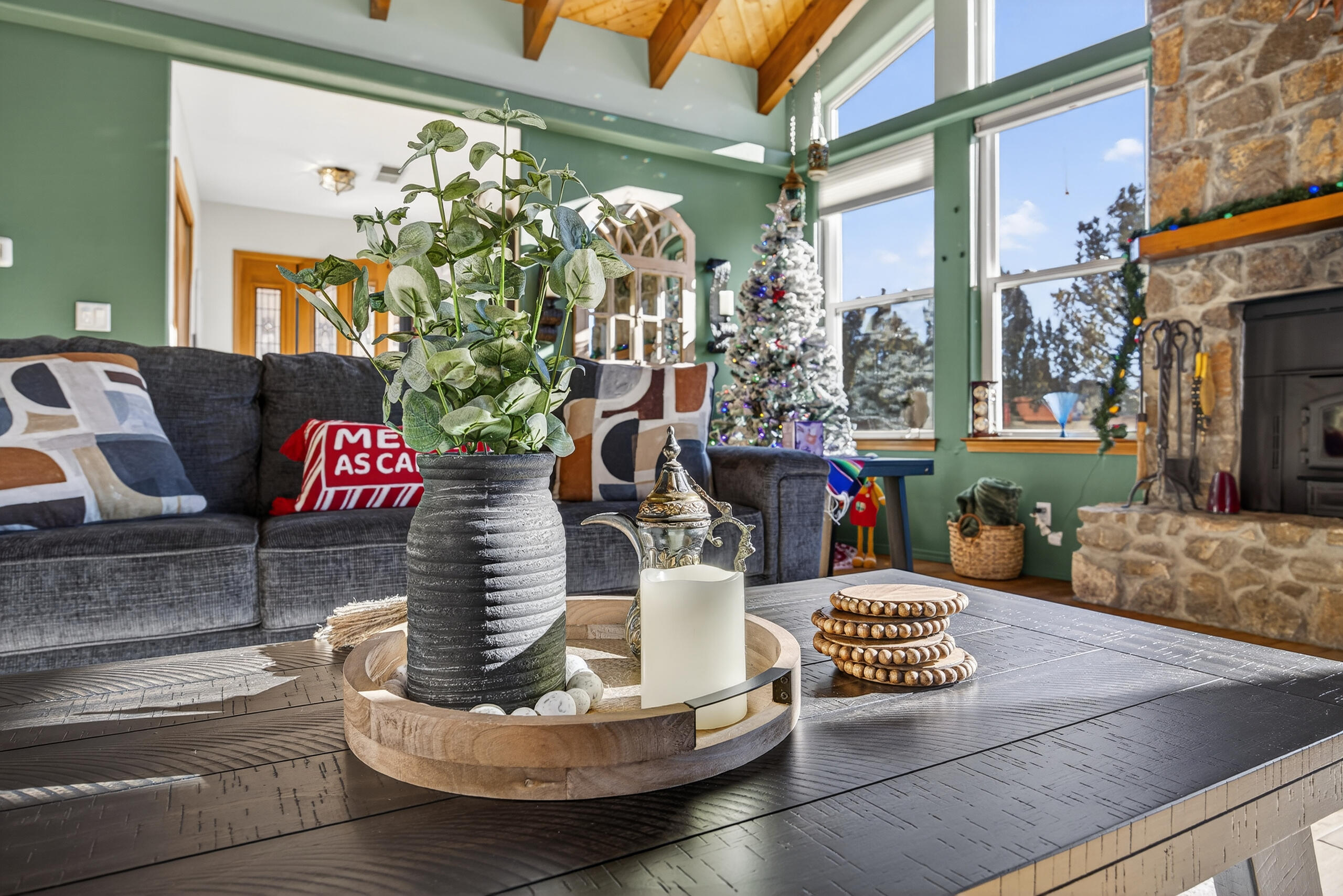 25 Lagarto Road
