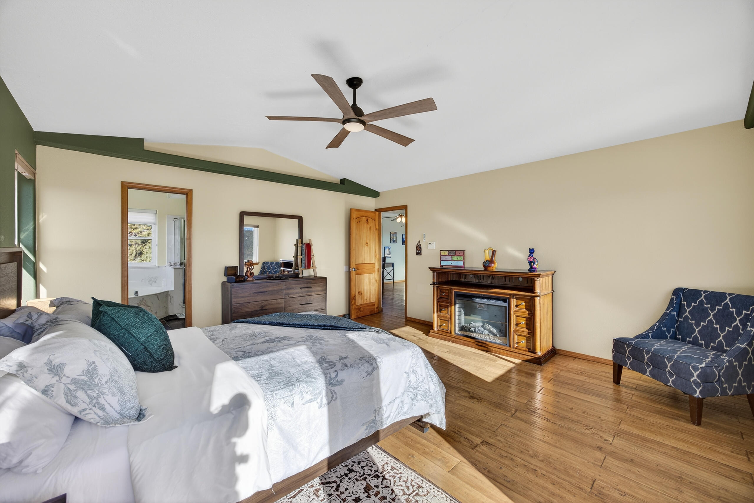 25 Lagarto Road