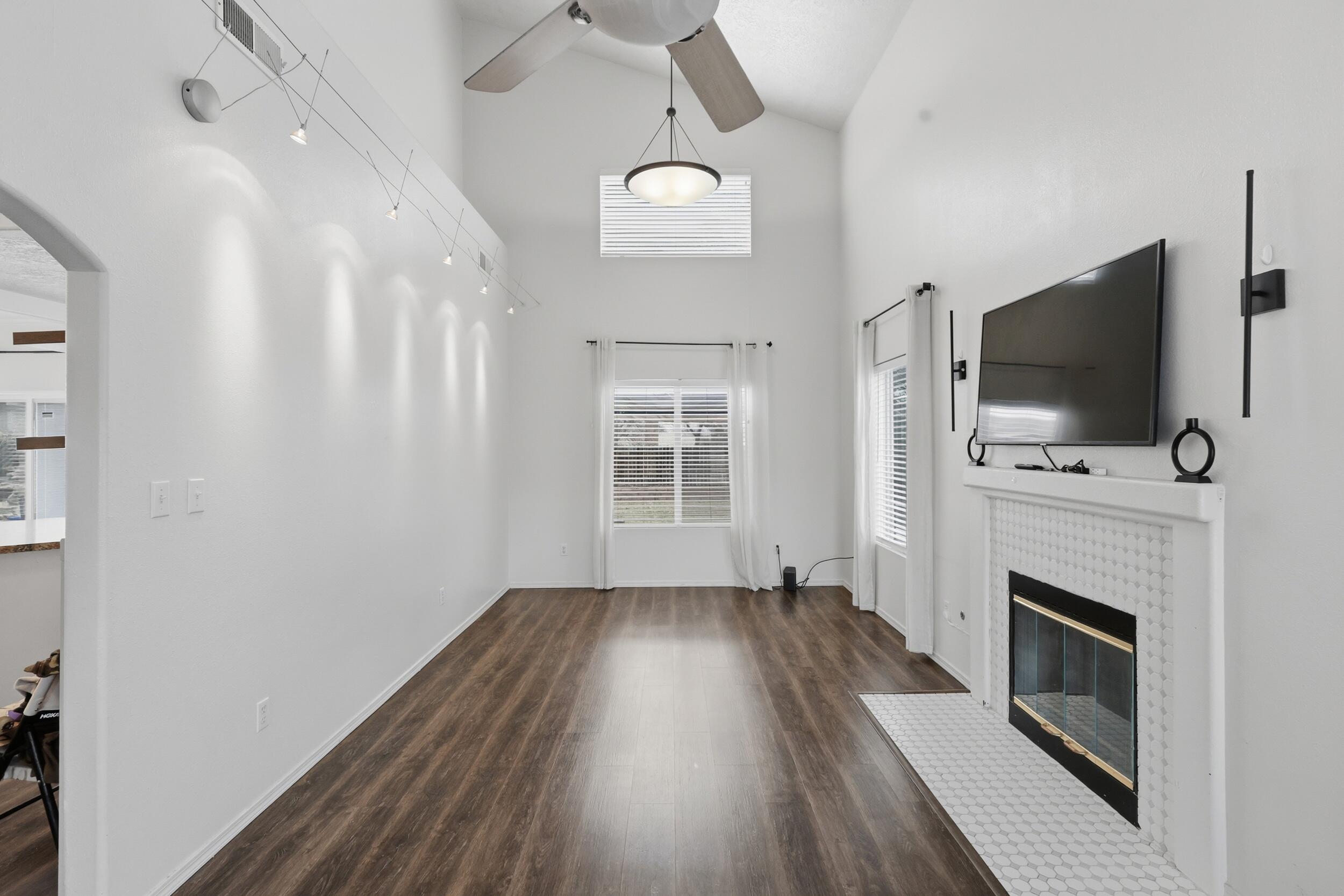 8509 Rancho Santa Fe Place NE