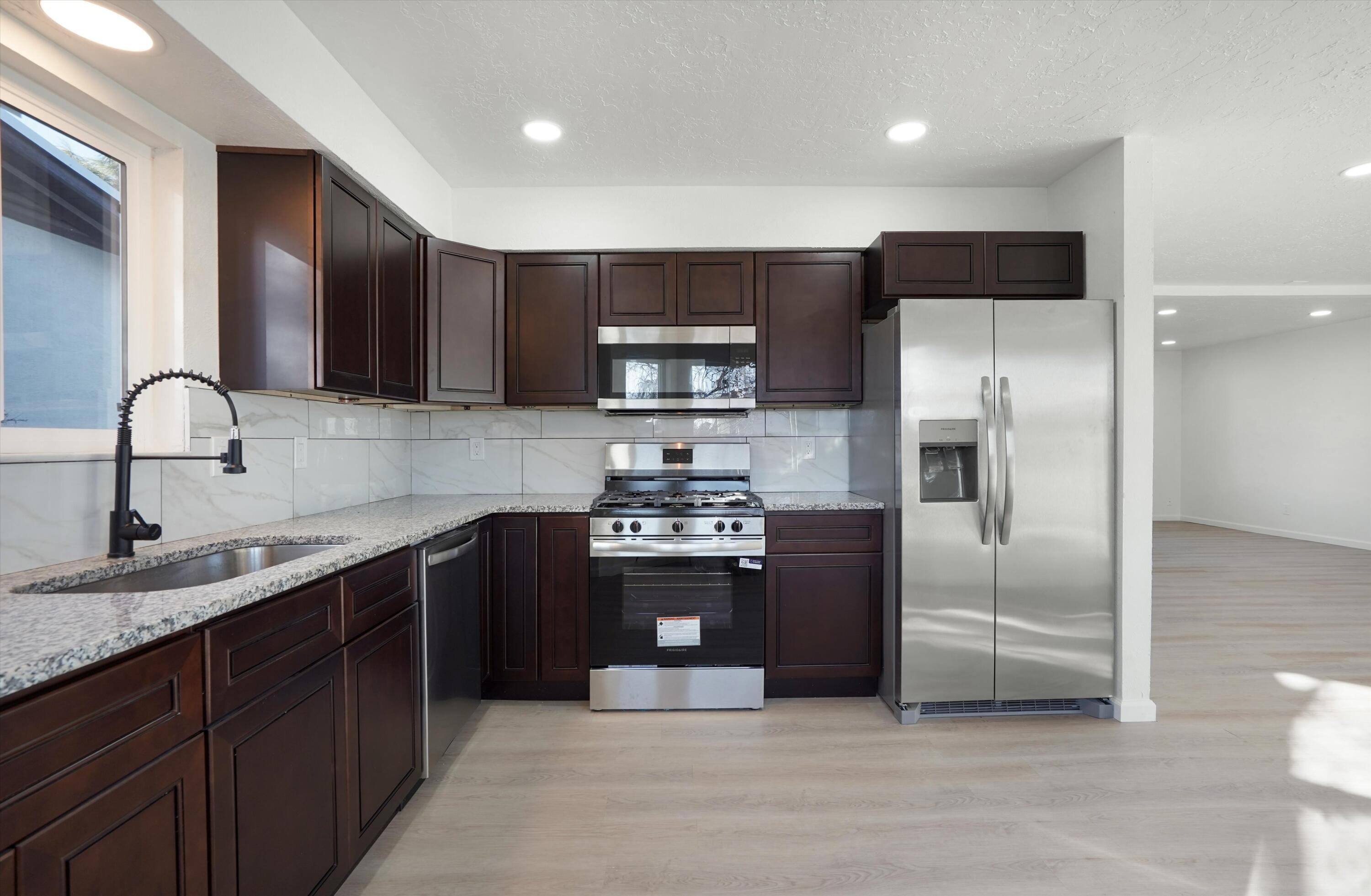 6024 Northland Avenue NE