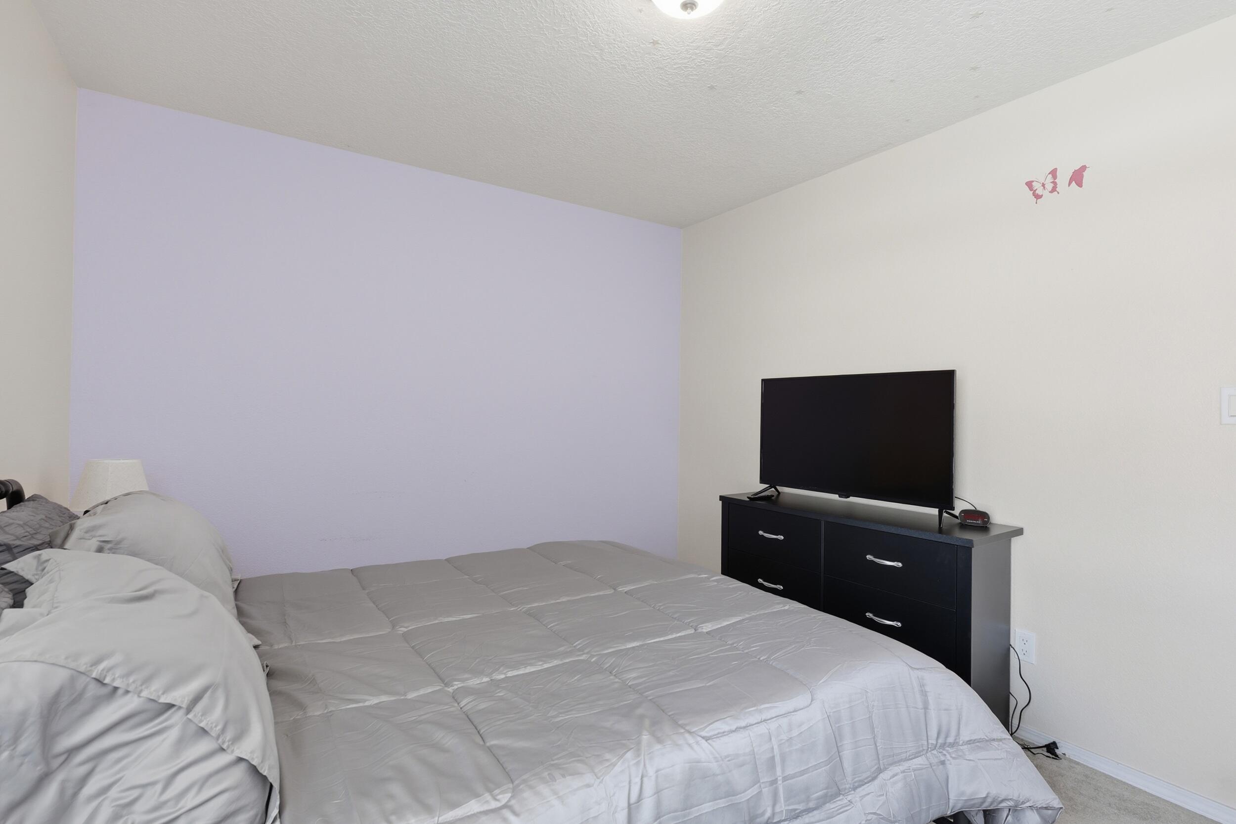 1267 Mirador Loop NE