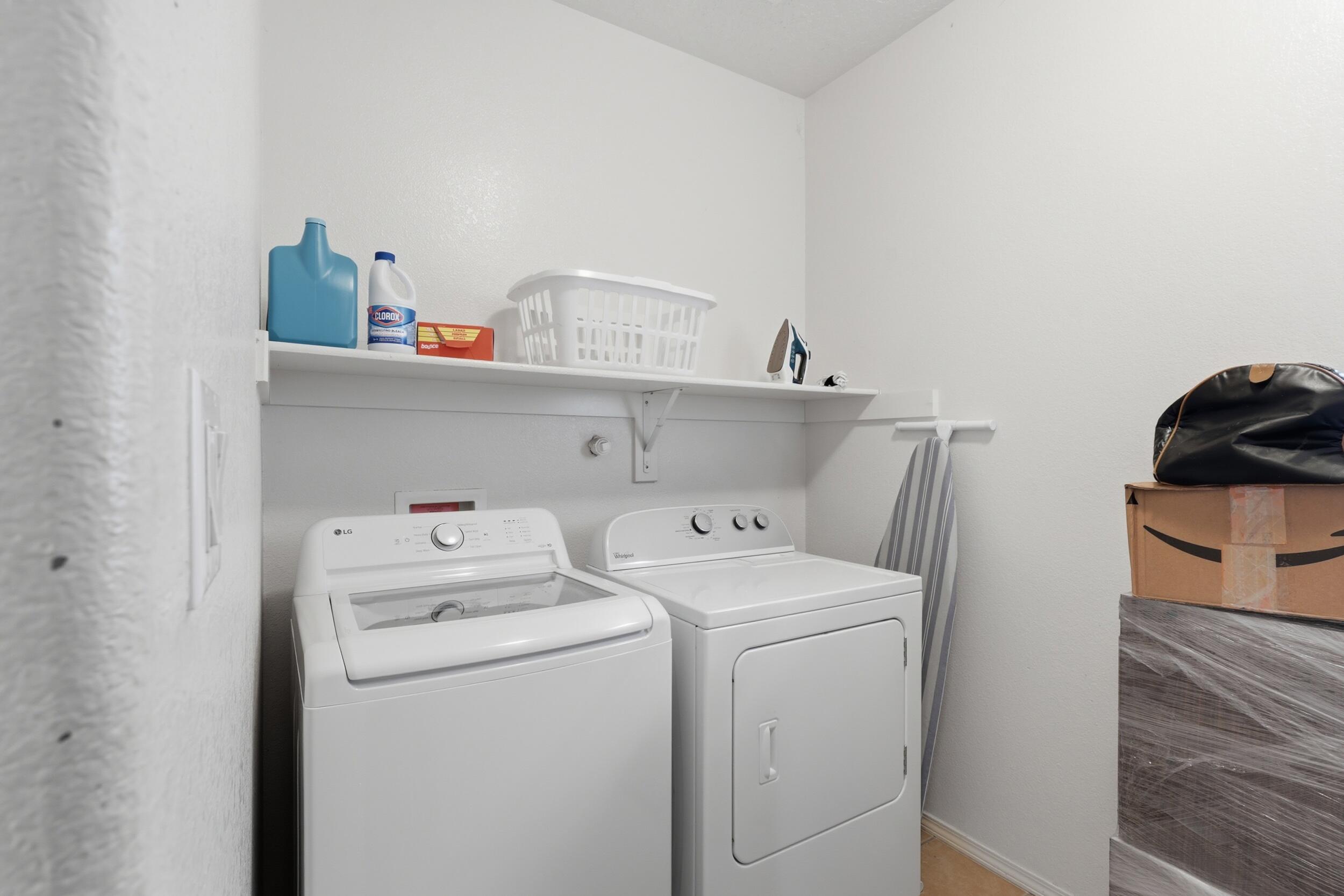 1267 Mirador Loop NE