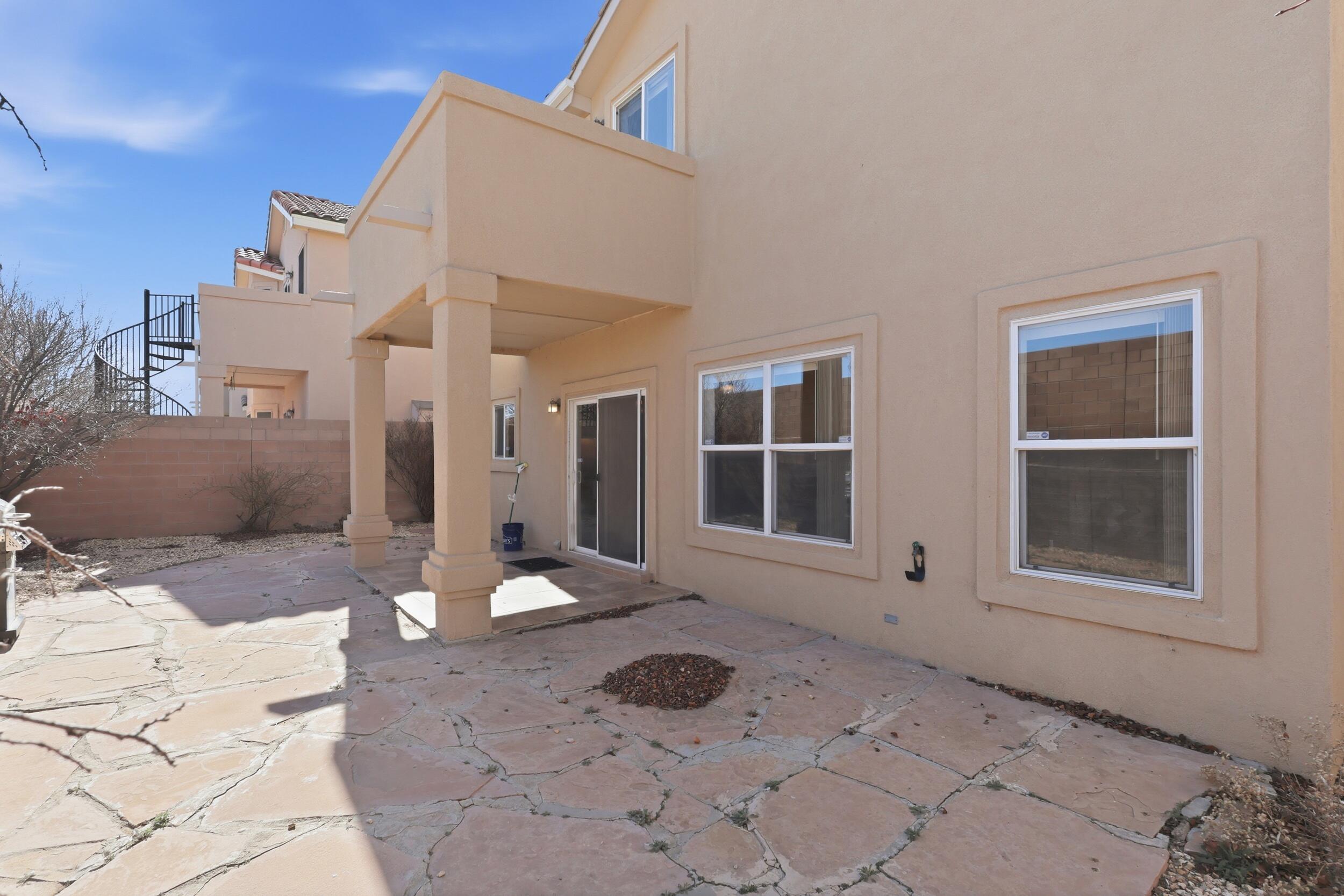 1267 Mirador Loop NE