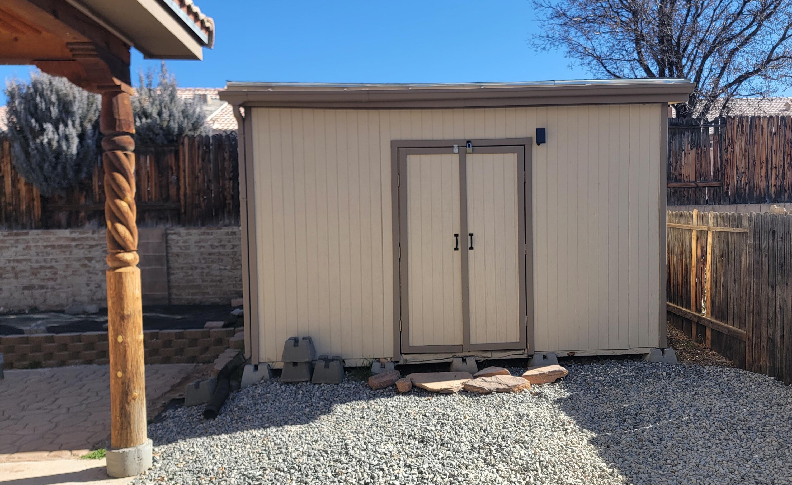 8512 Rancho Del Oro Place NE