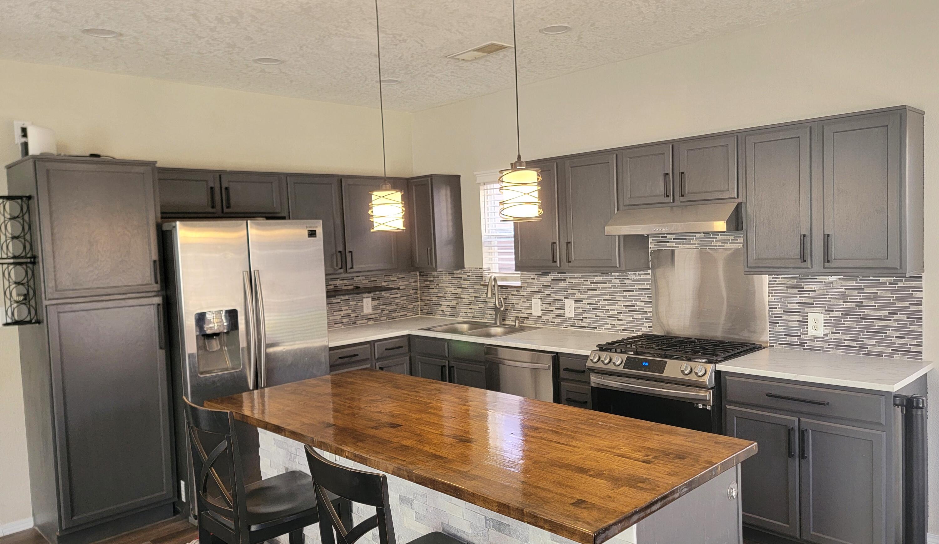 8512 Rancho Del Oro Place NE