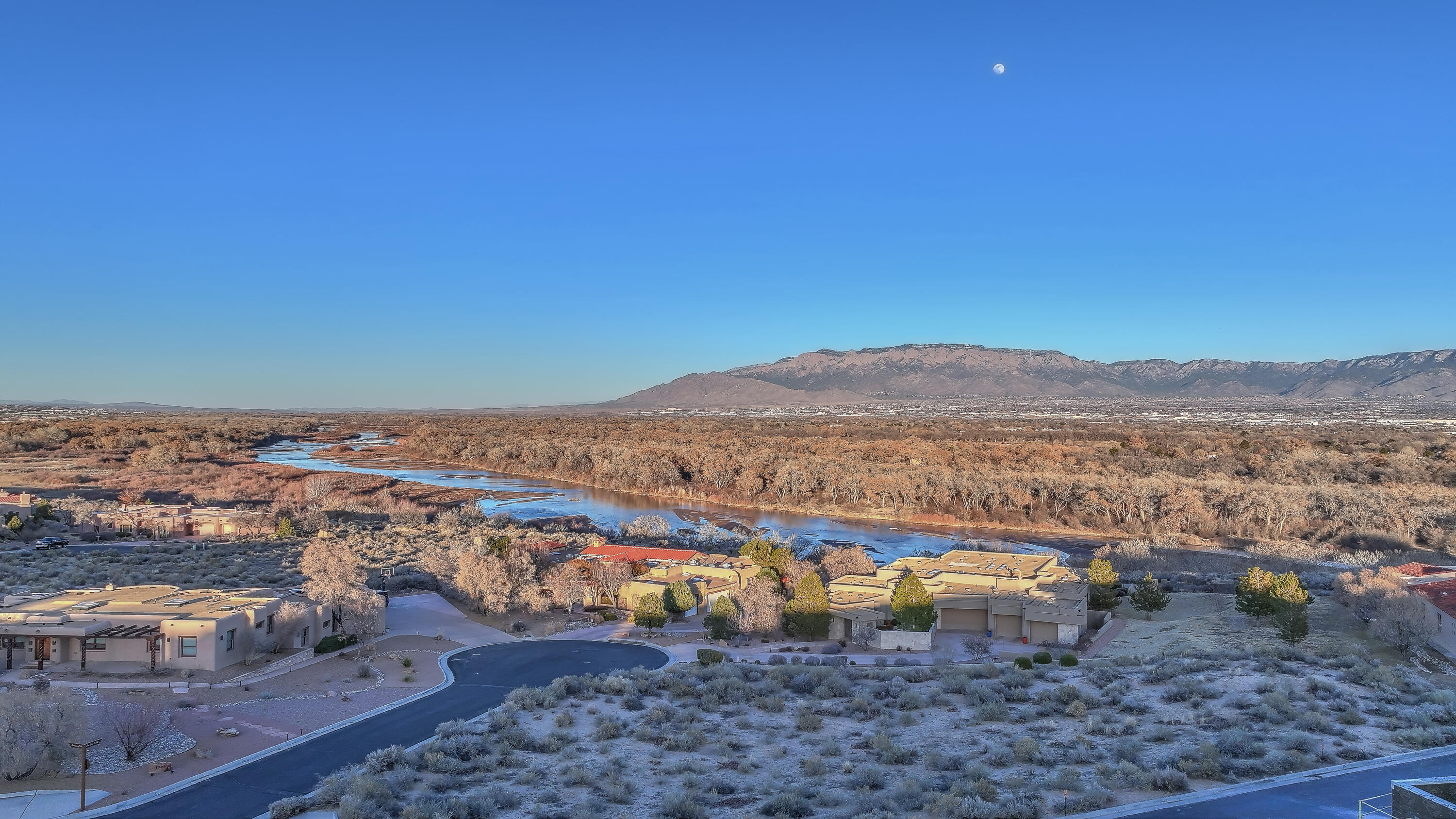 3812 Oxbow Village Lane NW