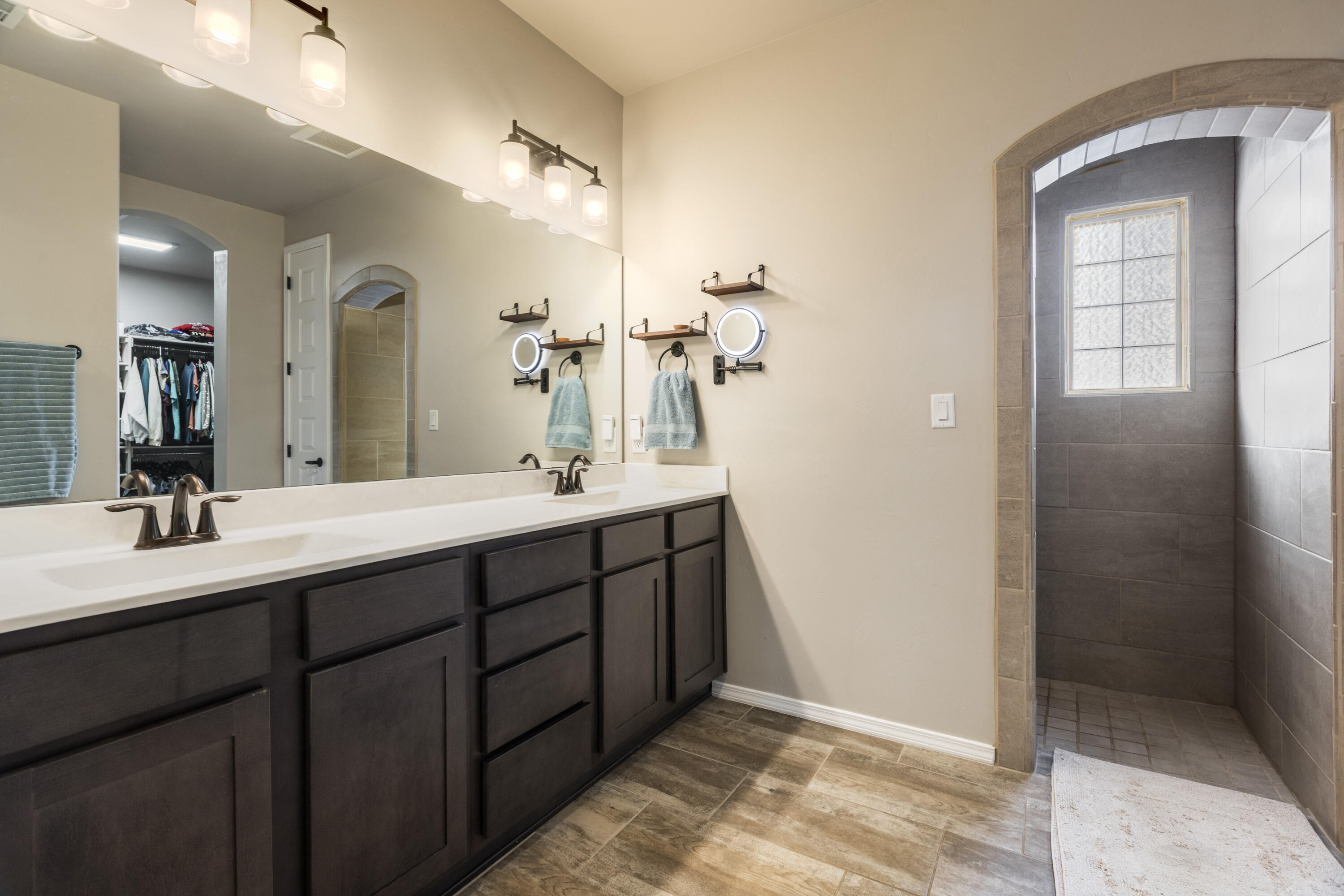 4273 Mountain Trail Loop NE