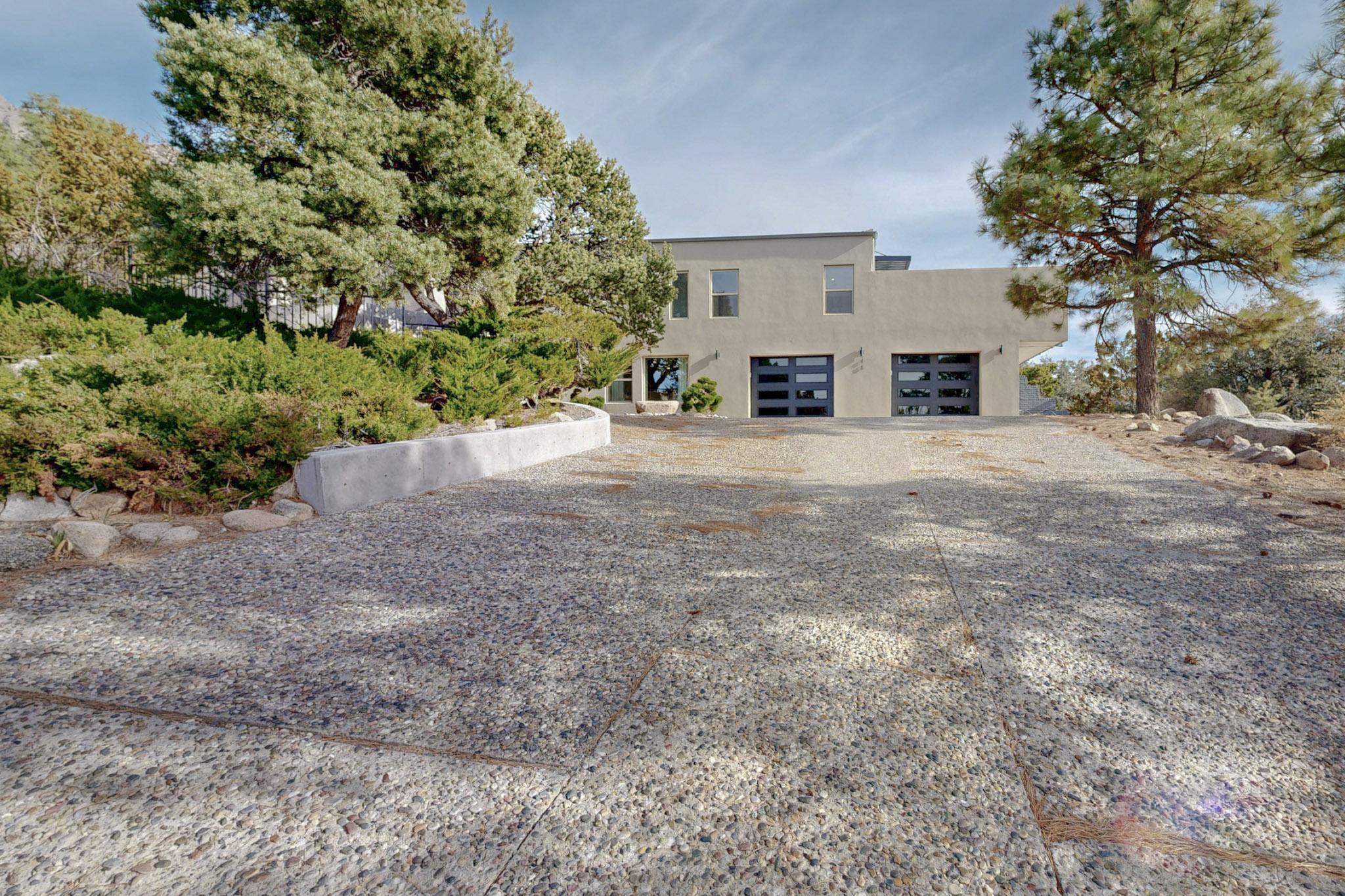 48 Rock Ridge Drive NE